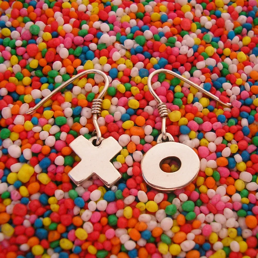 HUG KISS EARRINGSs1000.JPG