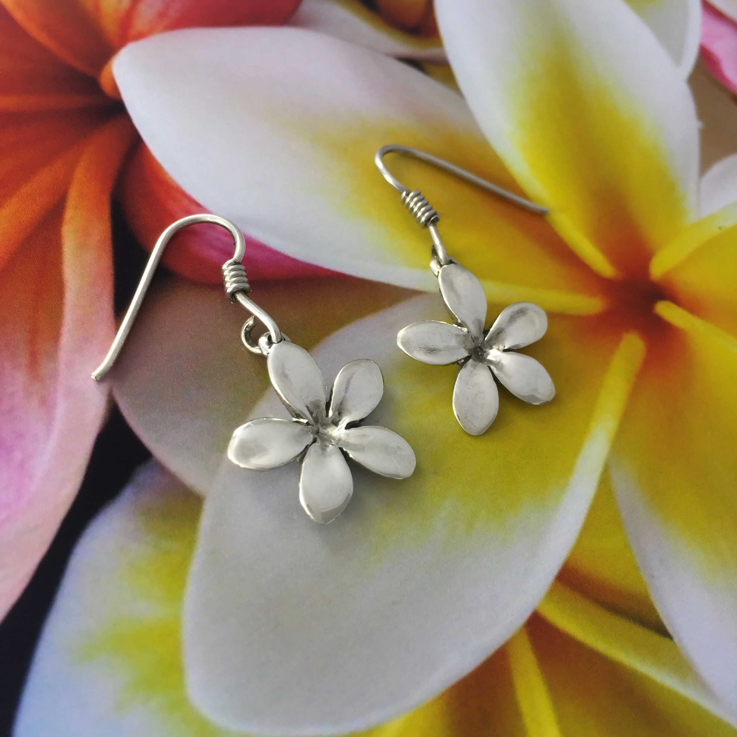 Frangipani Medium Drop  (2).JPG