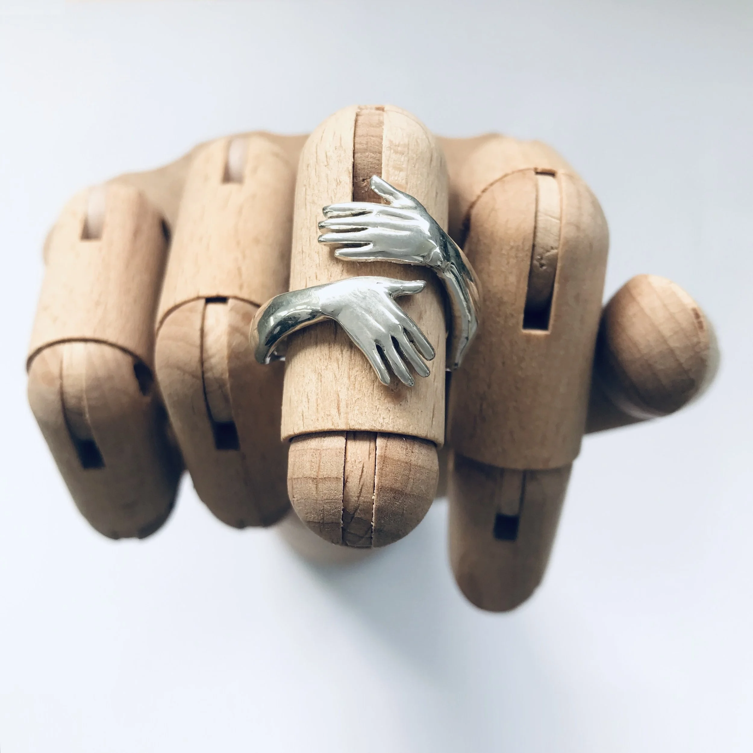 Hug Ring on Hand (3).jpg