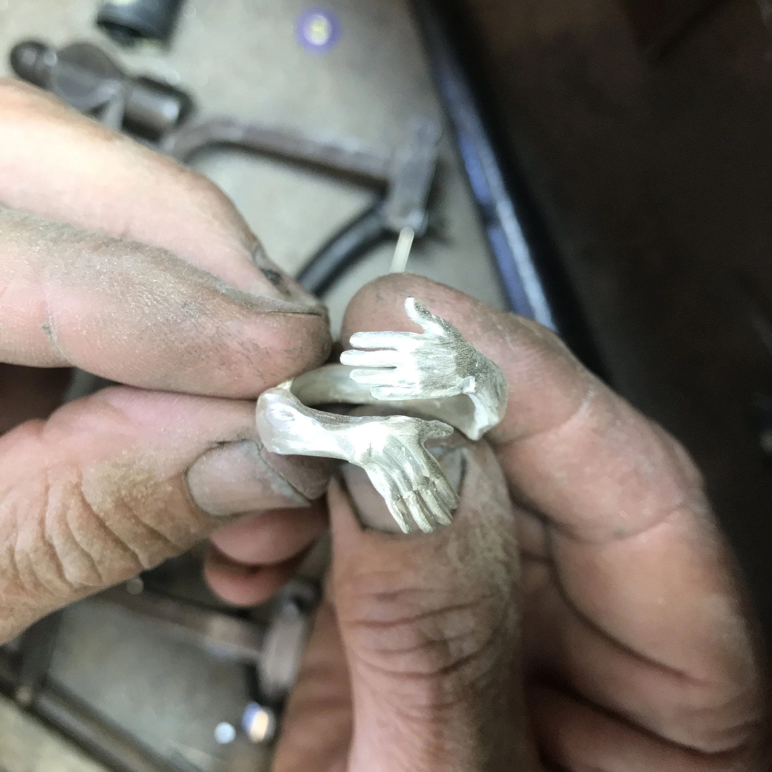 Hug Ring  (3).JPG