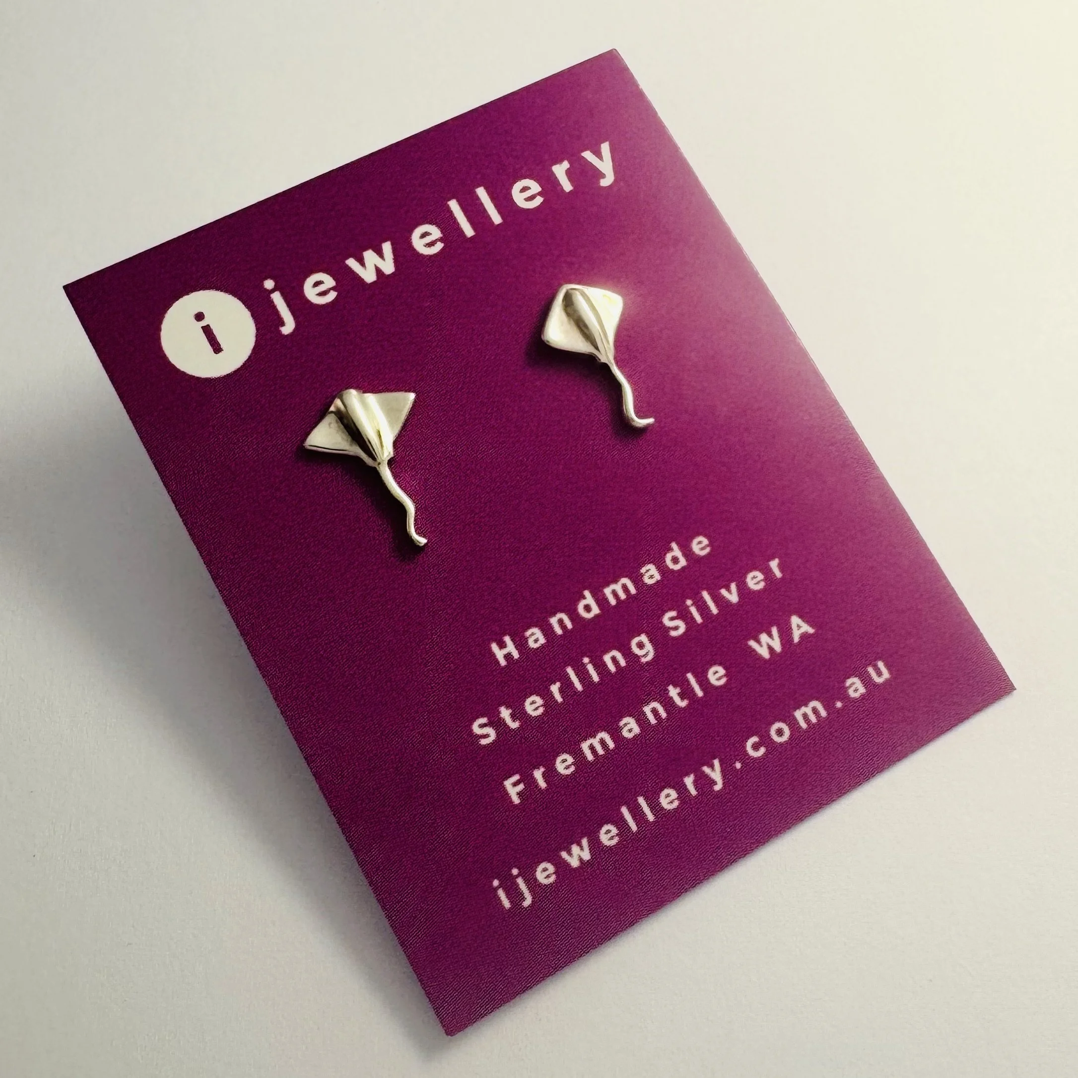 Little Sting Ray Studs (3).jpeg