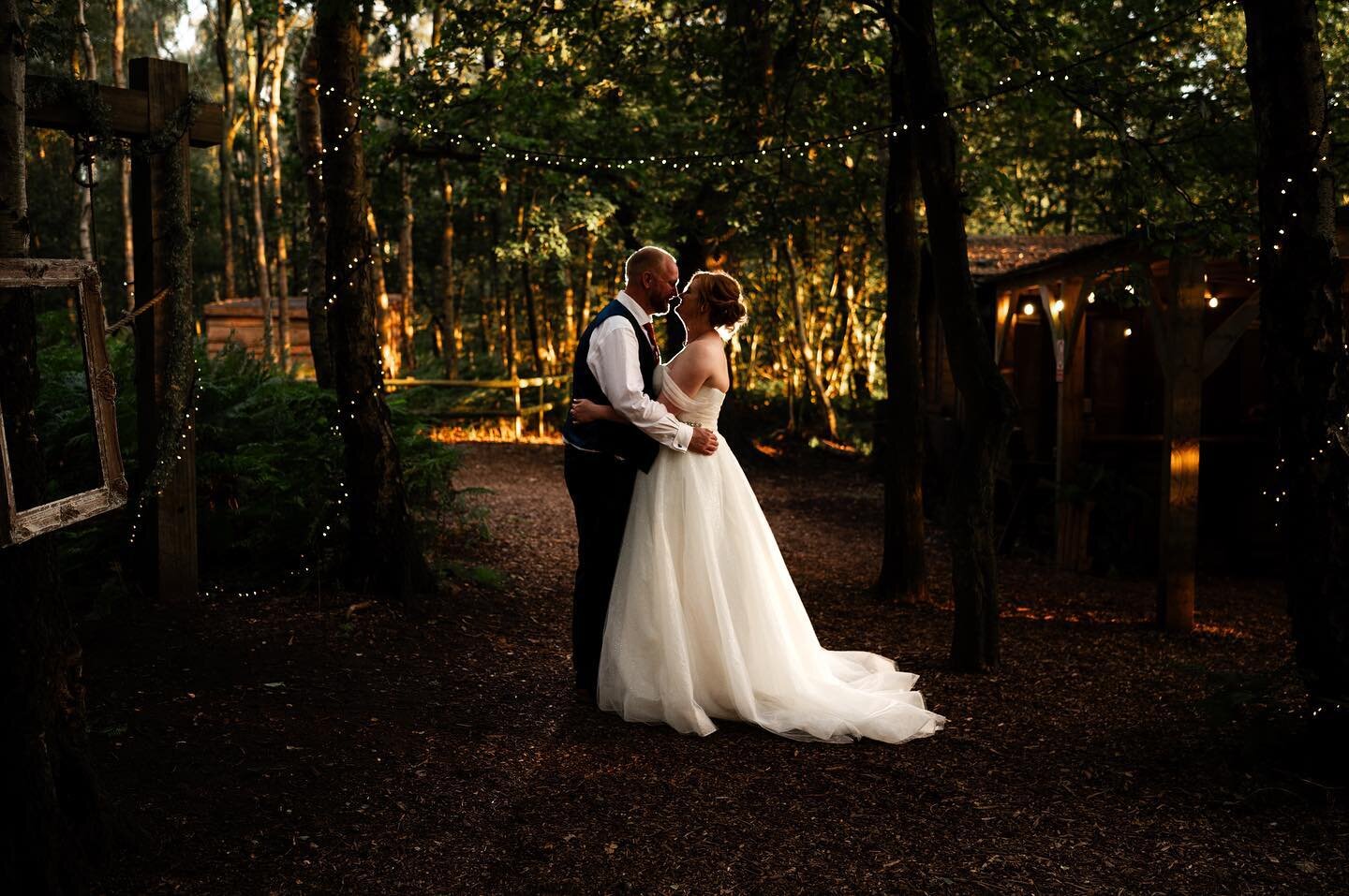 A wonderland woodland Wedding 🌲

So lucky to have photographed this beautiful family 🥰