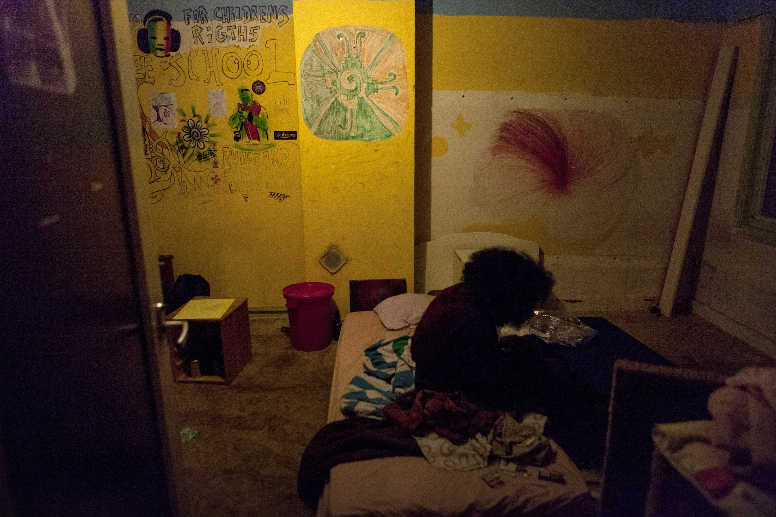 Artist community Ruigoord: Roland's house De Vuurvogel  during it's liveliest hours 