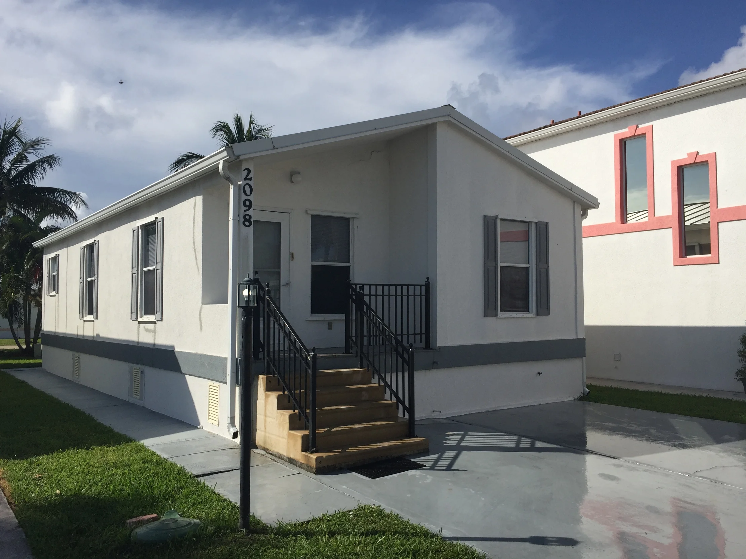 IMG_House-Front-1.JPG