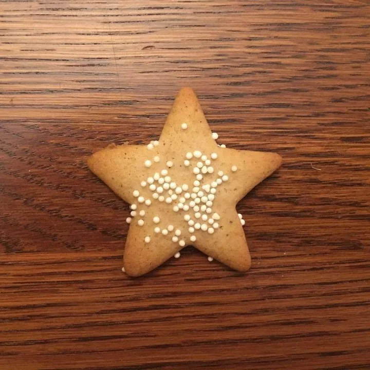 Christmas Cookies: Pepparkakor (Spice Stars)