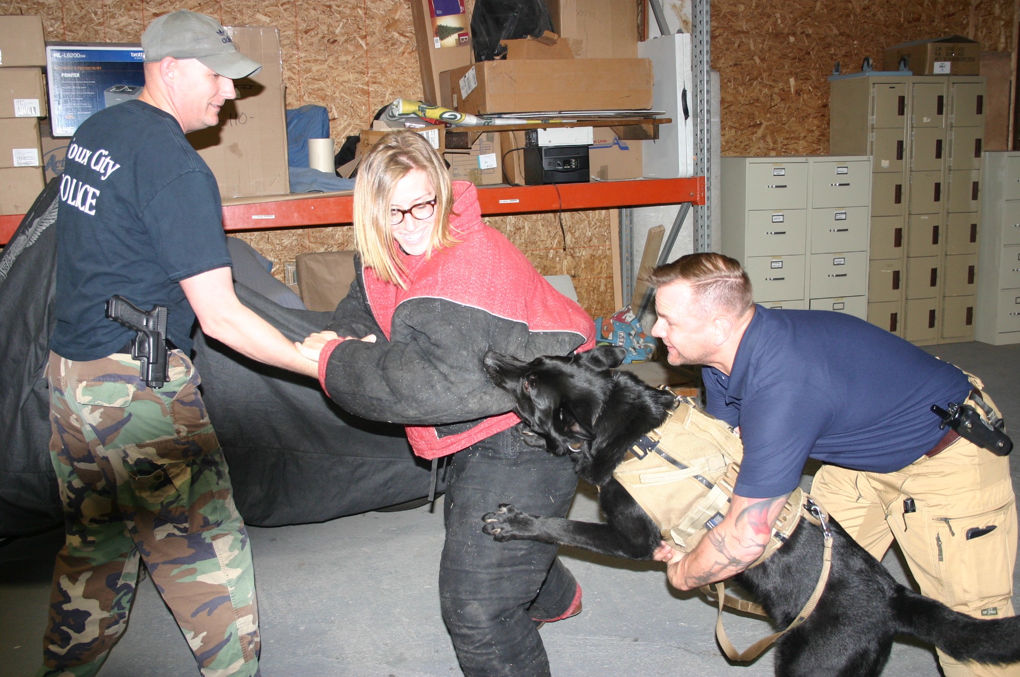 K9 Odin takes down a 'perp' wearing a full bite suit. 