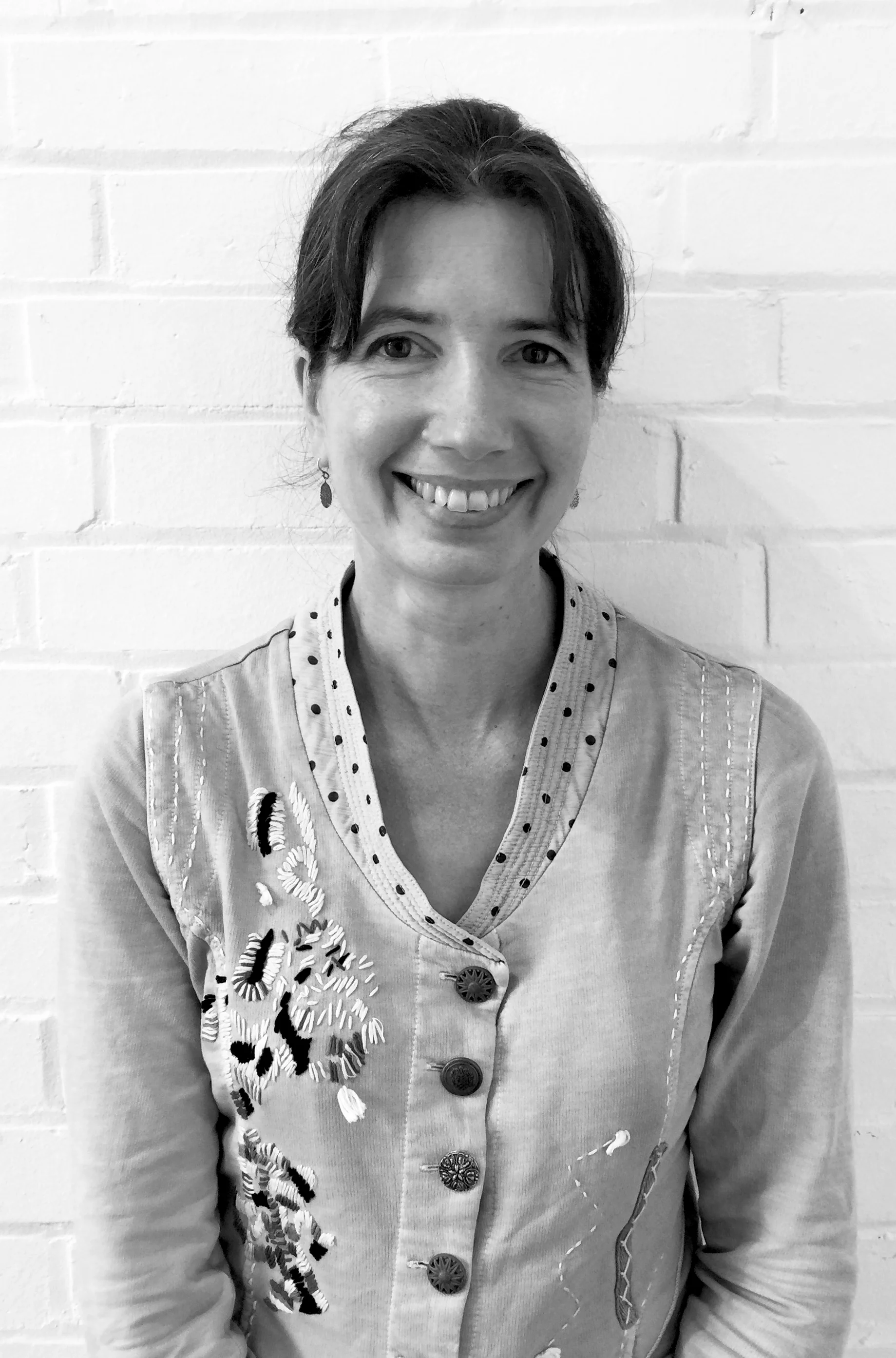 Helen fox, Practice Manager Helen studied Natural Sciences (Chemistry) at Cambridge and then Theology at Oxford, so the obvious next step was Interior Design! Her responsibilities include project management, keeping the office running, and assisting with the company accounts. Helen previously worked at Trinity College Computer Office on the College website. She has five children which has helped develop her multi-tasking skills. Email Helen