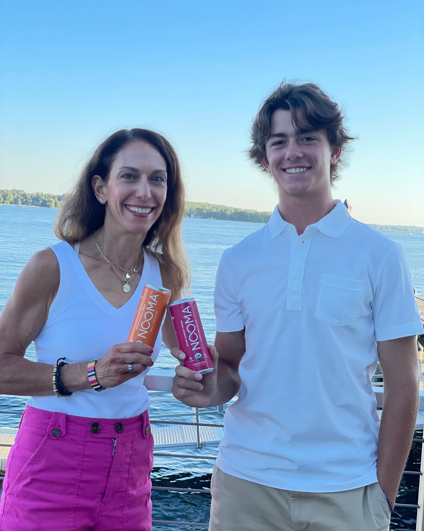 🤩 NEW NOOMA LEADERS (FREE SAMPLE PACKS) 🤩⁠
⁠
Last spring my oldest son @willpotter_27 shared with me @drinknooma, an amazing new small and innovative brand that he discovered during his junior year economics project. ⁠
⁠
One of my passions is disco