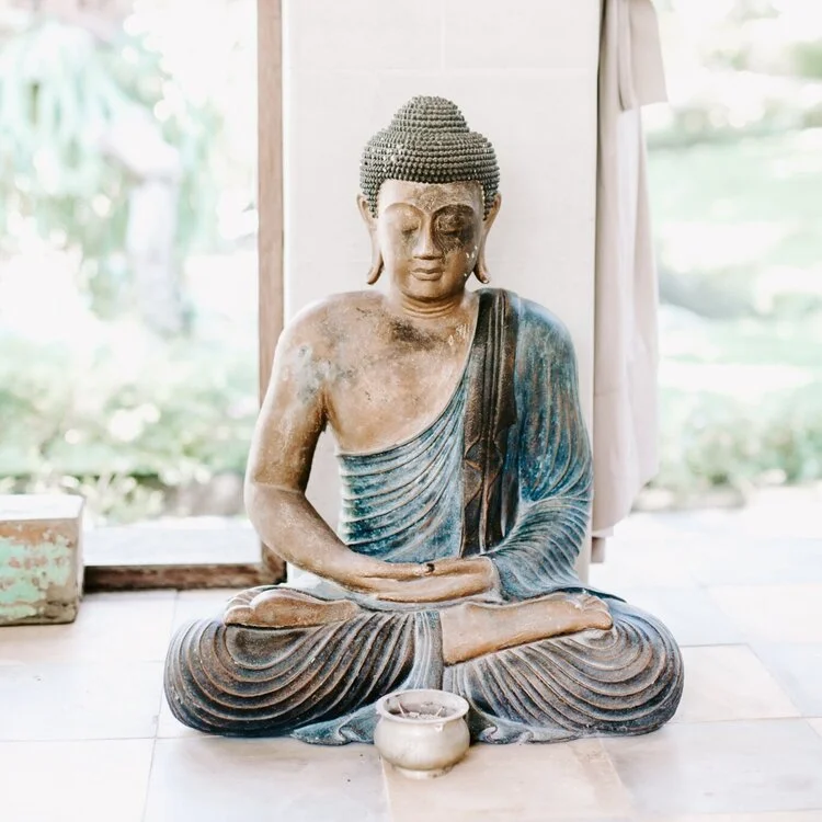 Top 10 Tips to feel more grounded, at peace and joyful