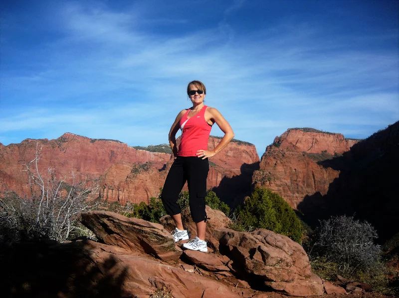 P1010306HikingPic2.jpg