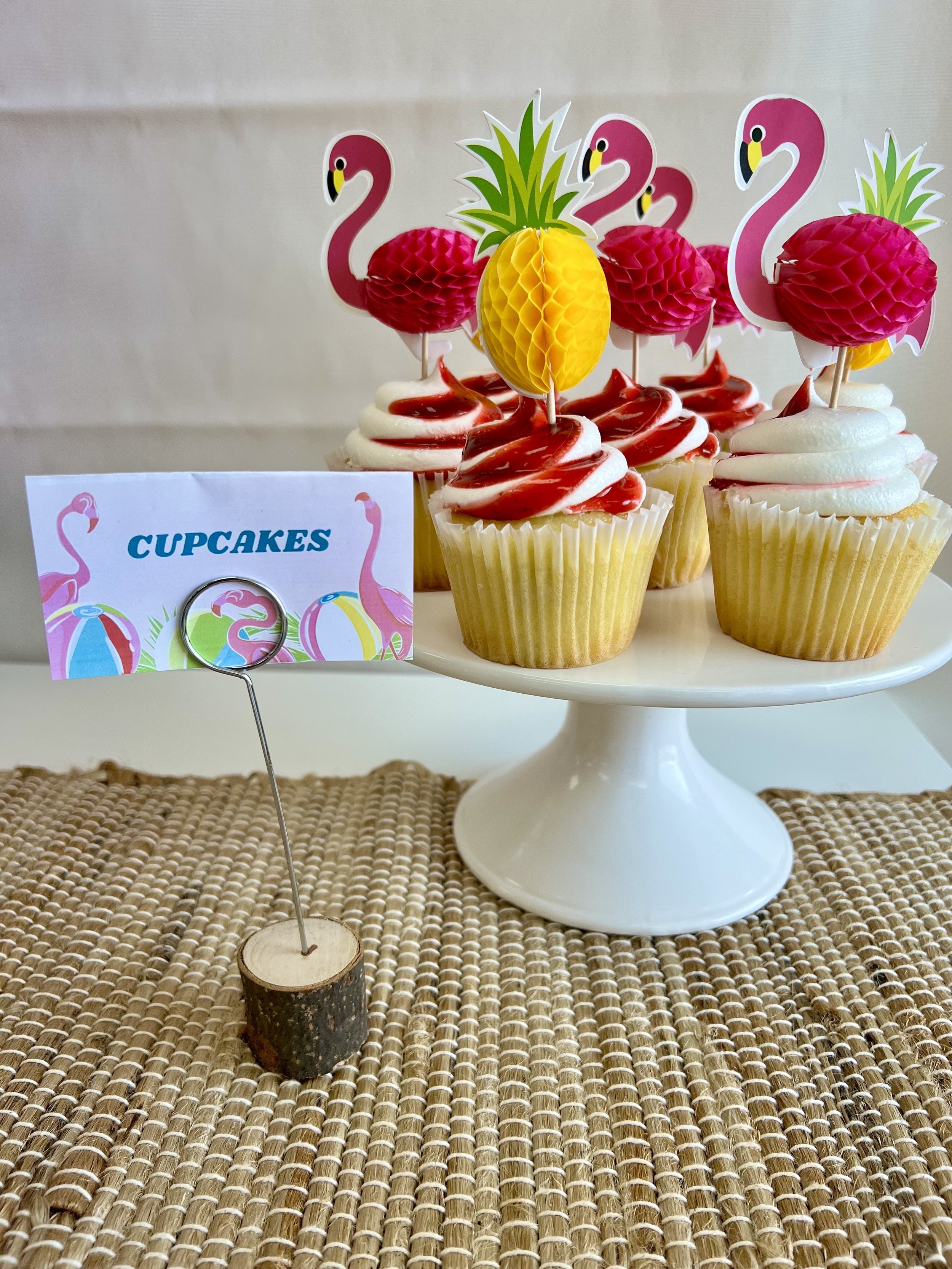  Tropical themed apartment event.- cupcakes 