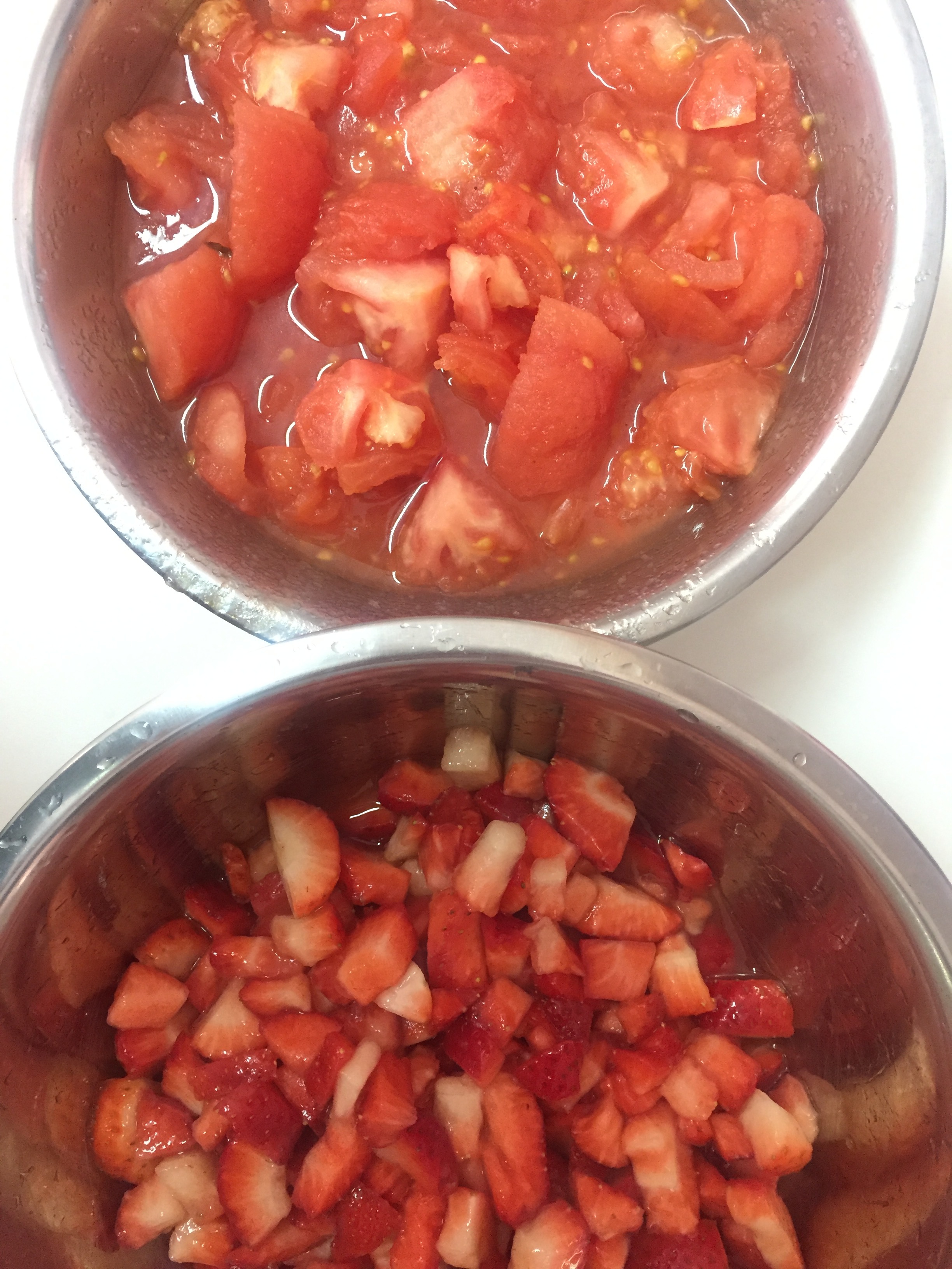 Blanched tomatoes| Macerated Strawberries