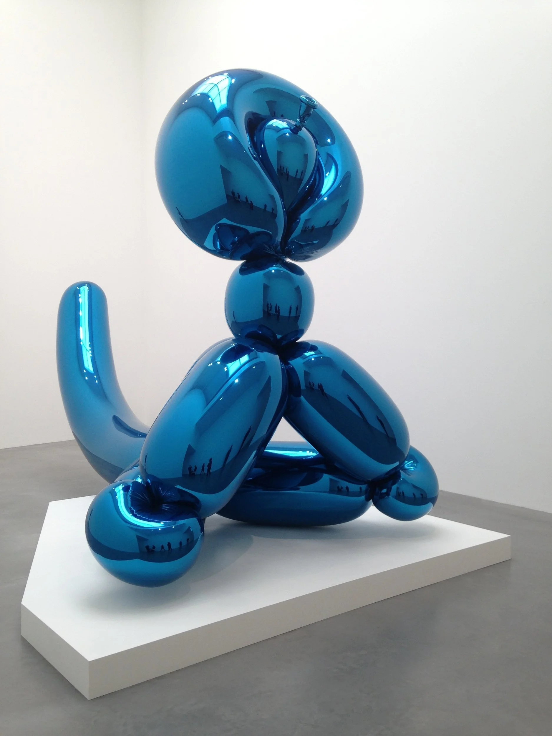 Damien Hirst's collection of contemporary art, such as this Jeff Koons piece, will be displayed at his Newport Street Gallery Museum.
