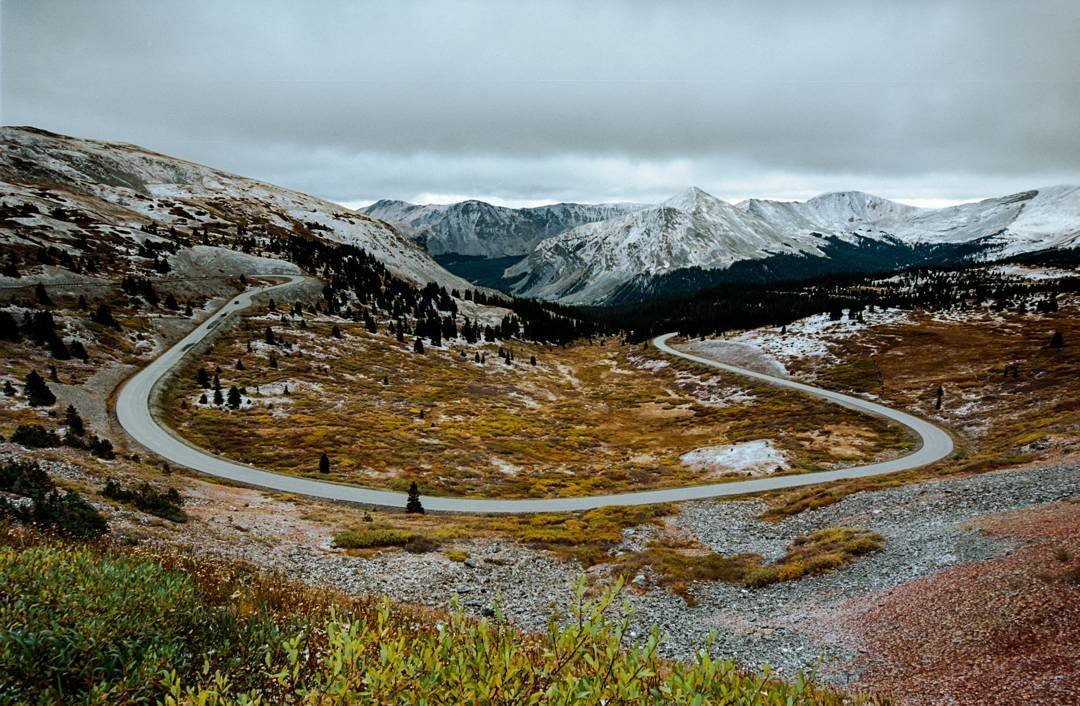 At times, life can feel like a long and winding road. If we buckle up and push on, the views at the end of the journey will be breathtaking.

Canon eos-3
Kodak ektar 100
Rescanned with Plustek Opticfilm 8200i