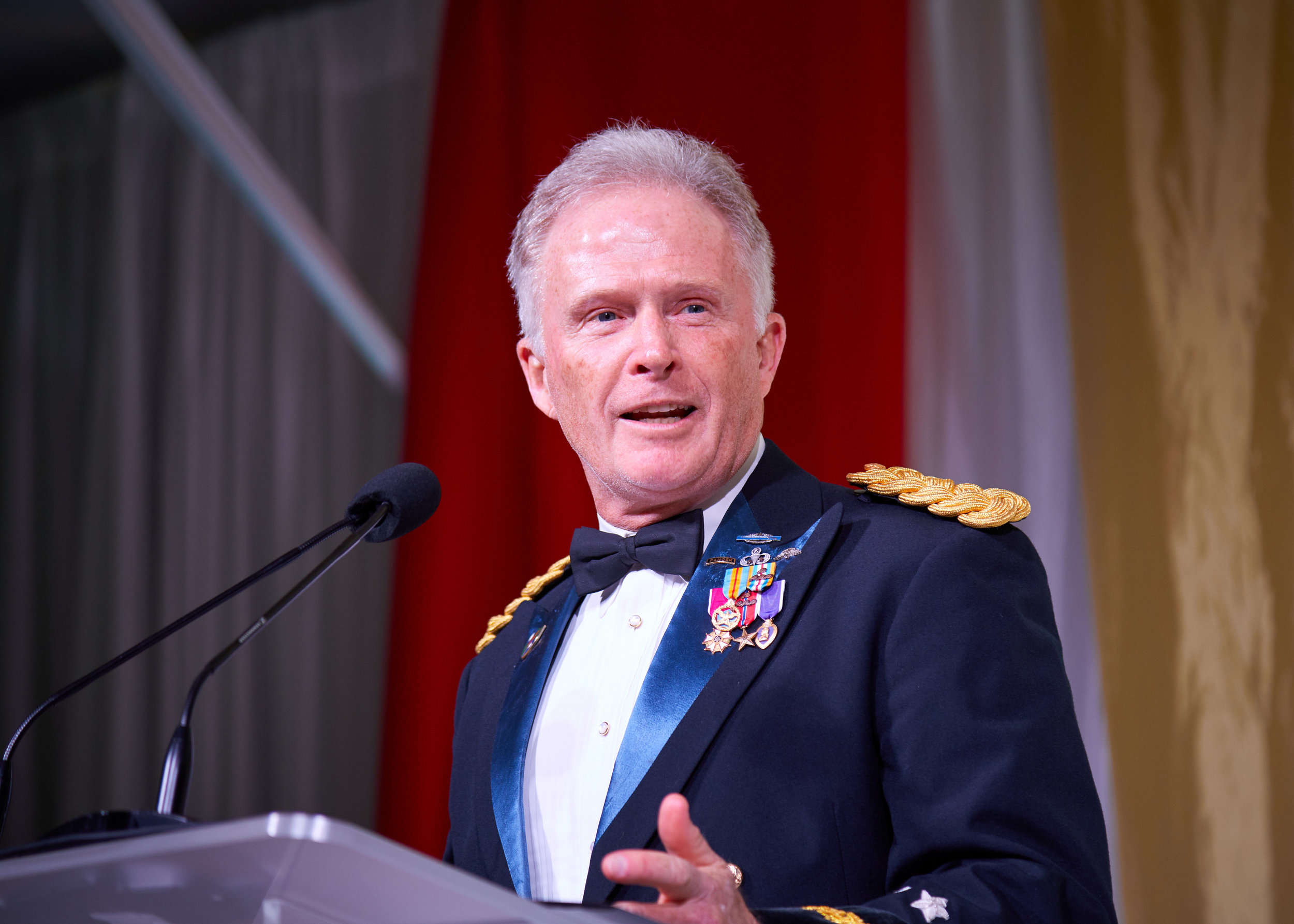 _U2A6370 Gen Raymond Thomas.jpg