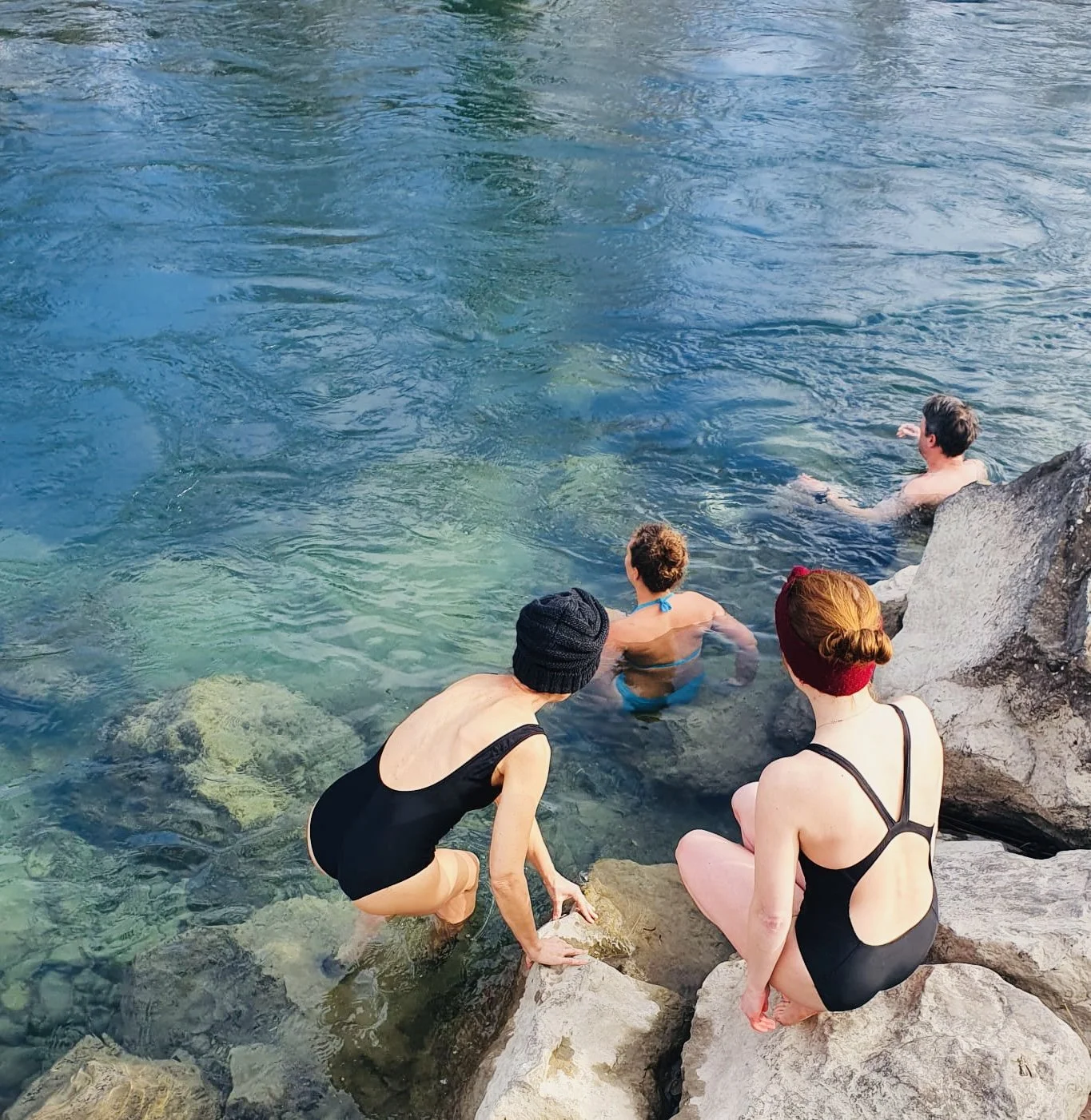 Eisbaden Bern Schweiz Kältetraining Atemtraining Wim Hof.jpg