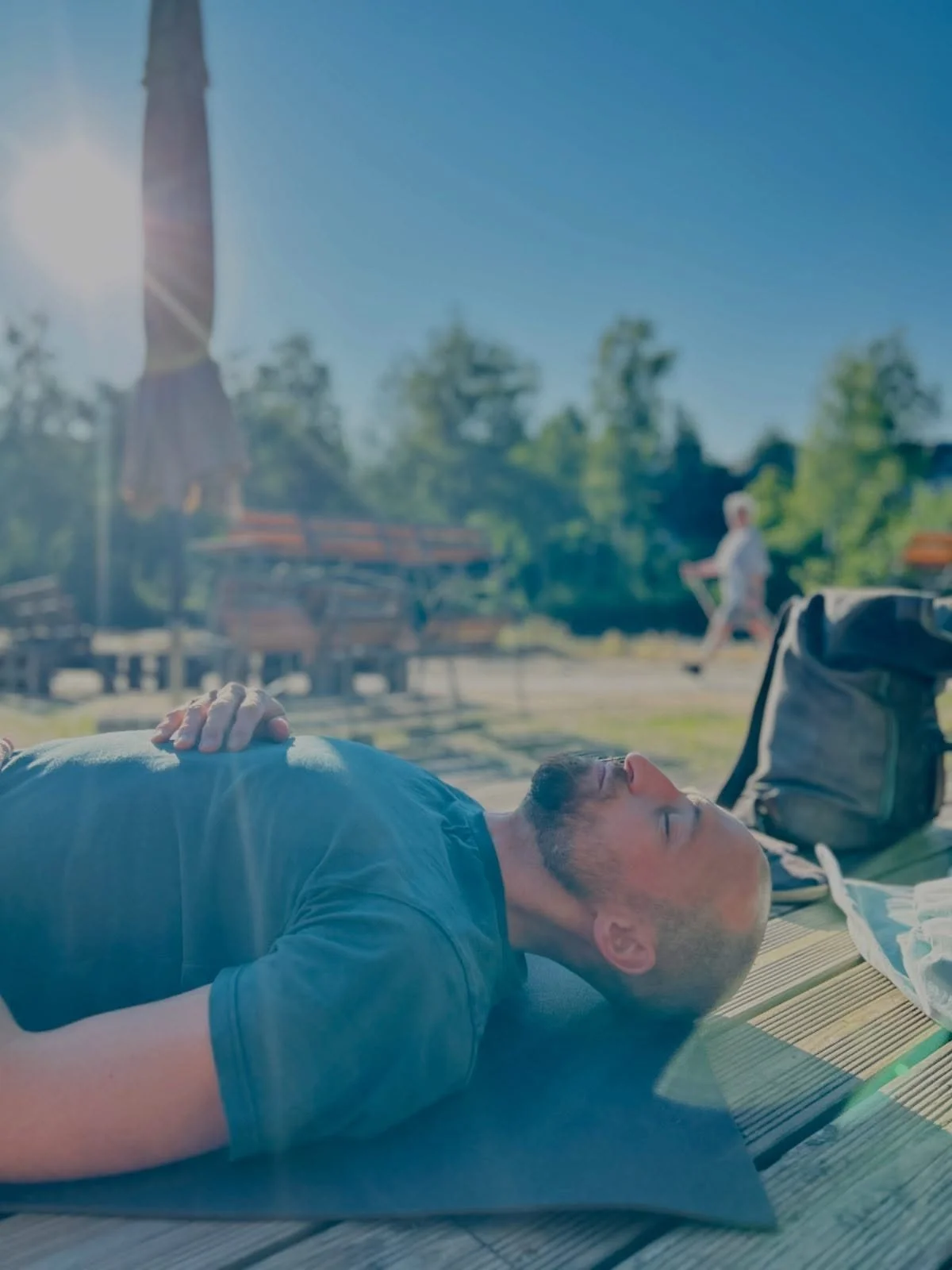 #wimhof sunrise #Atemsessions Drop-in 
Juni bis Sept 2025 immer Mittwoch 07h30 - 08h00 
Bei @aarebar_bern. Just join!