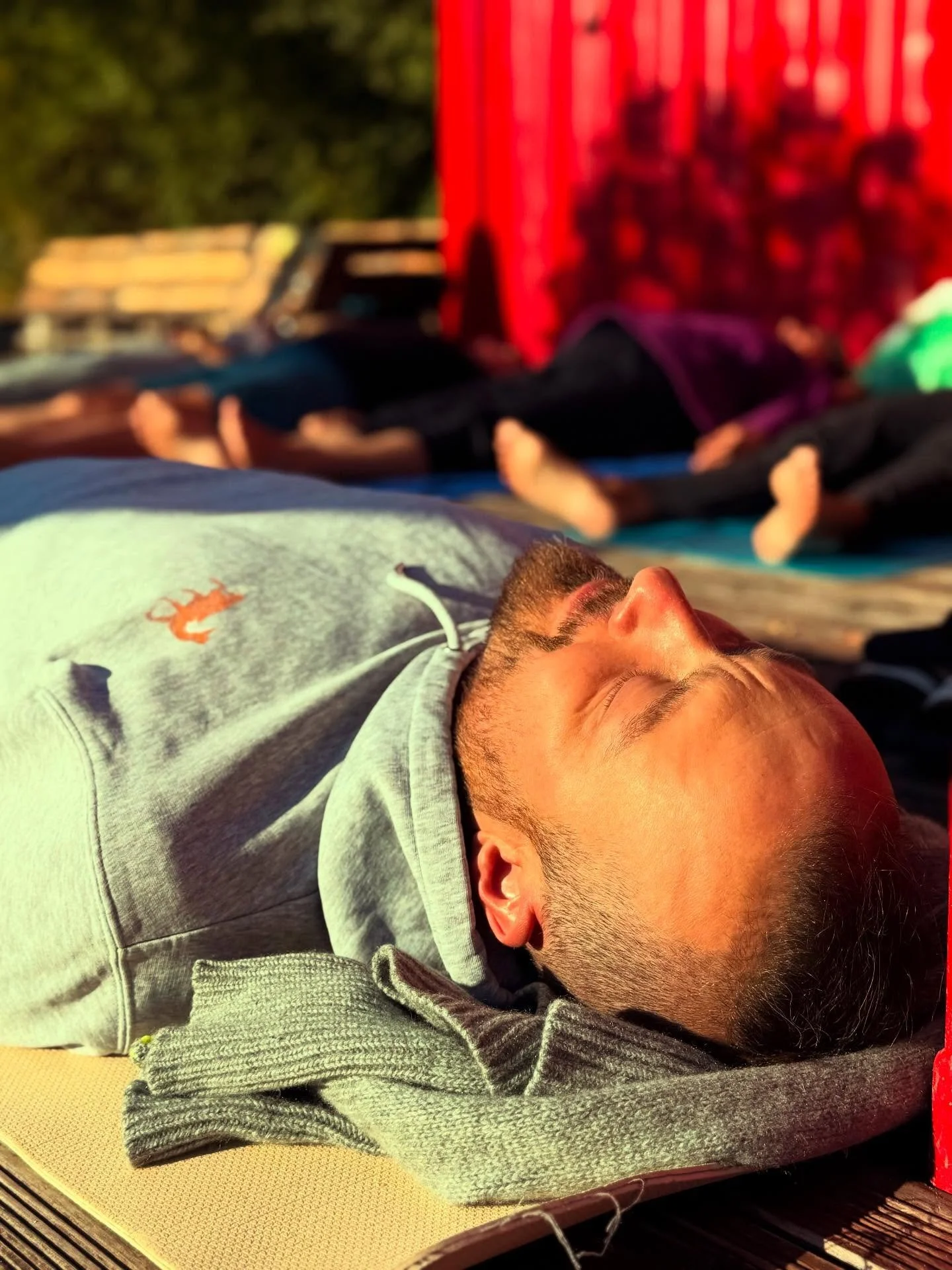 #wimhof sunrise #Atemsessions immer Mittwoch 07h30. - 8h00 Juni - Sept.  Bei aarebar bern. Infos www.jala.ch.
Free. Drop in.