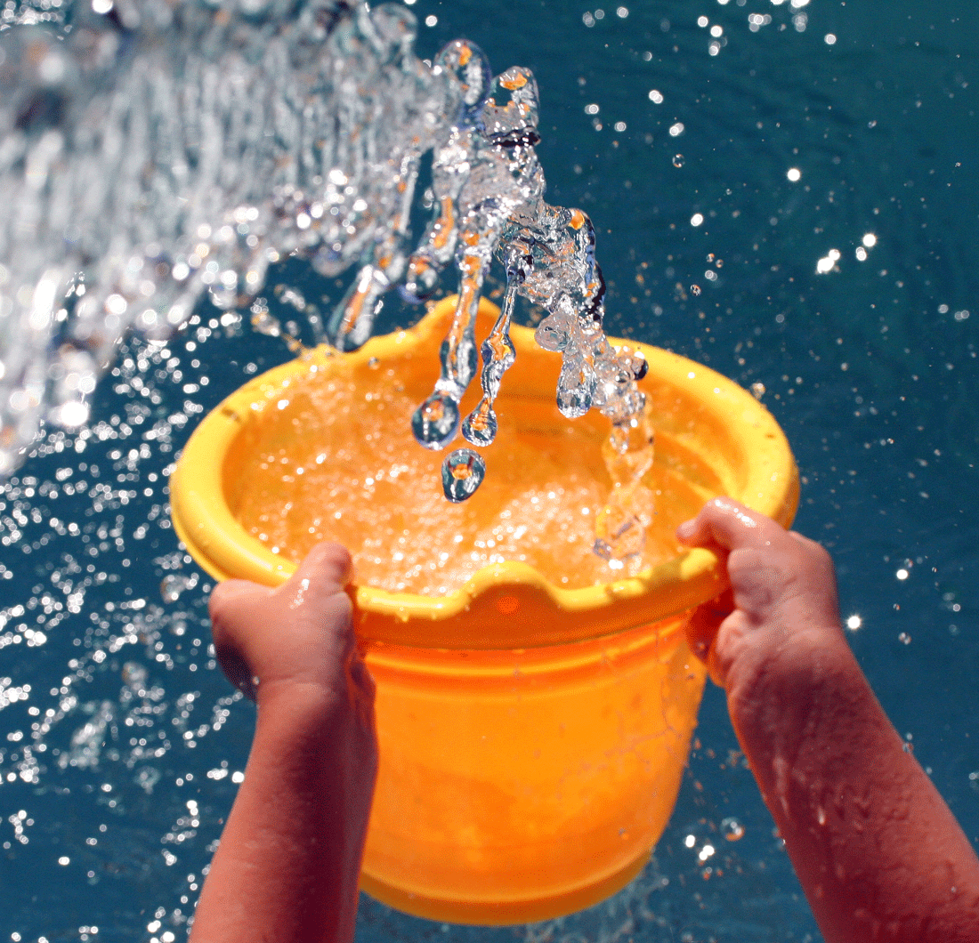 Bucket.gif