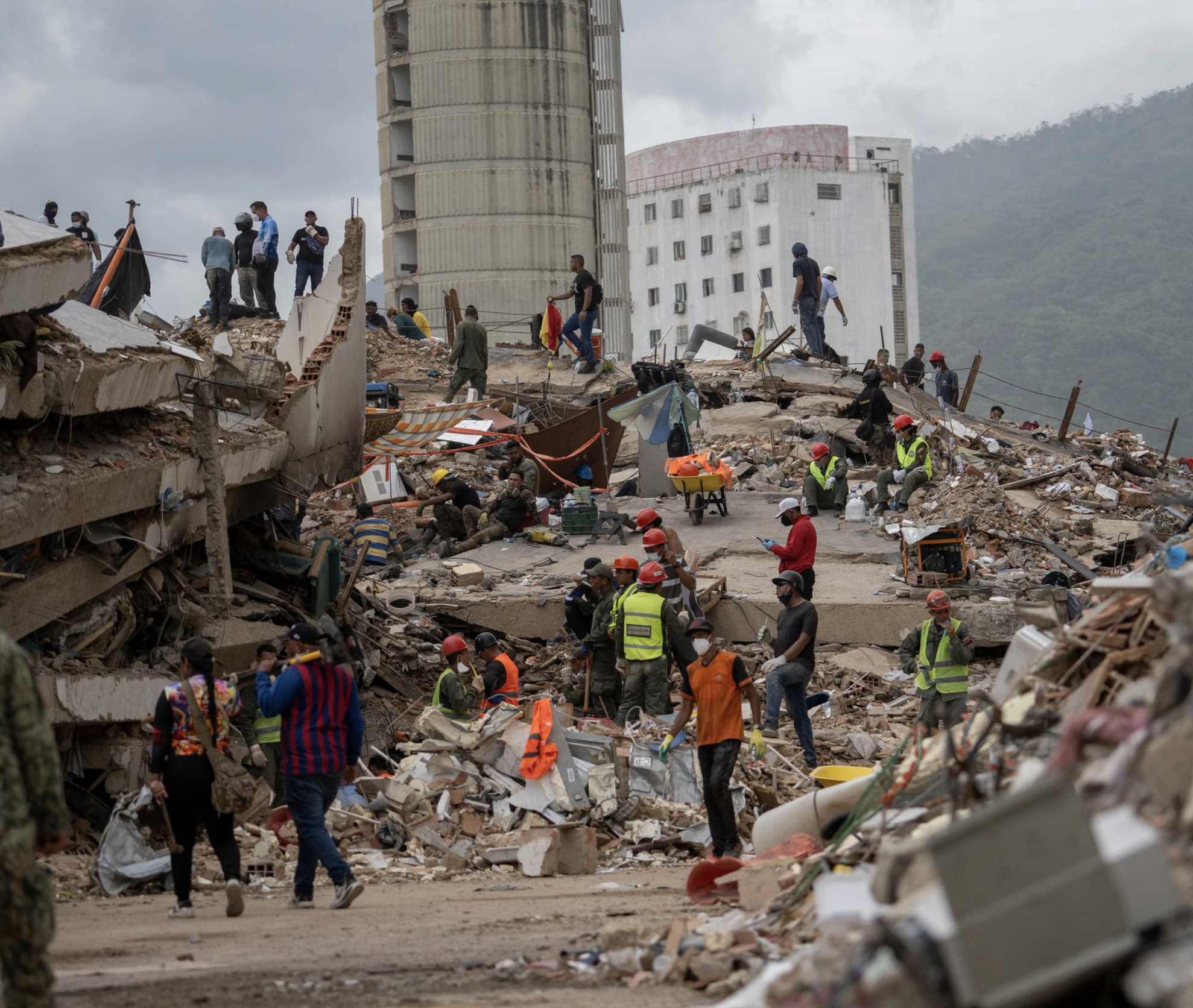 When Ordinary People Become Rescuers