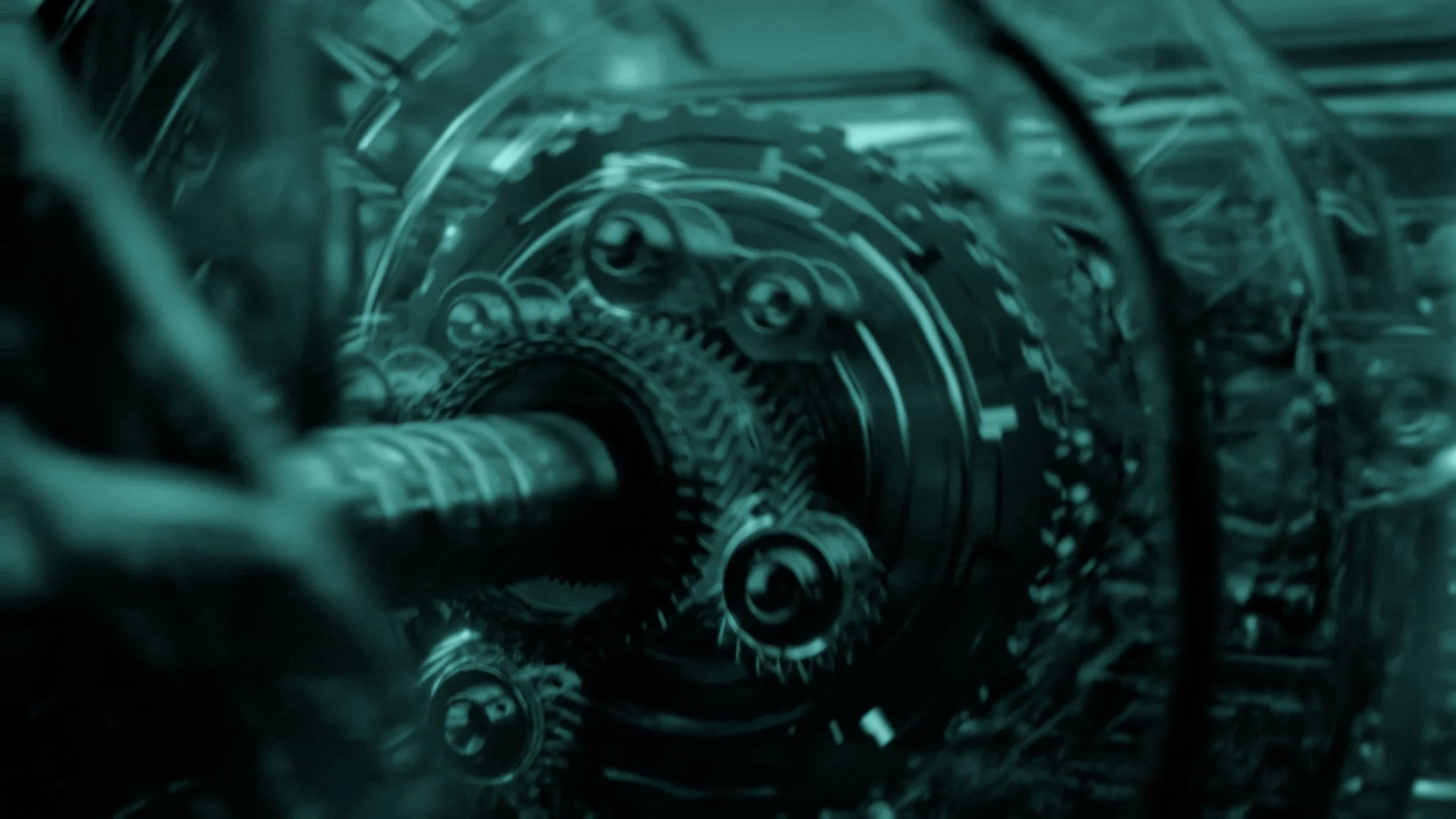 ASTON MARTIN MAIN SCREEN_8.jpg
