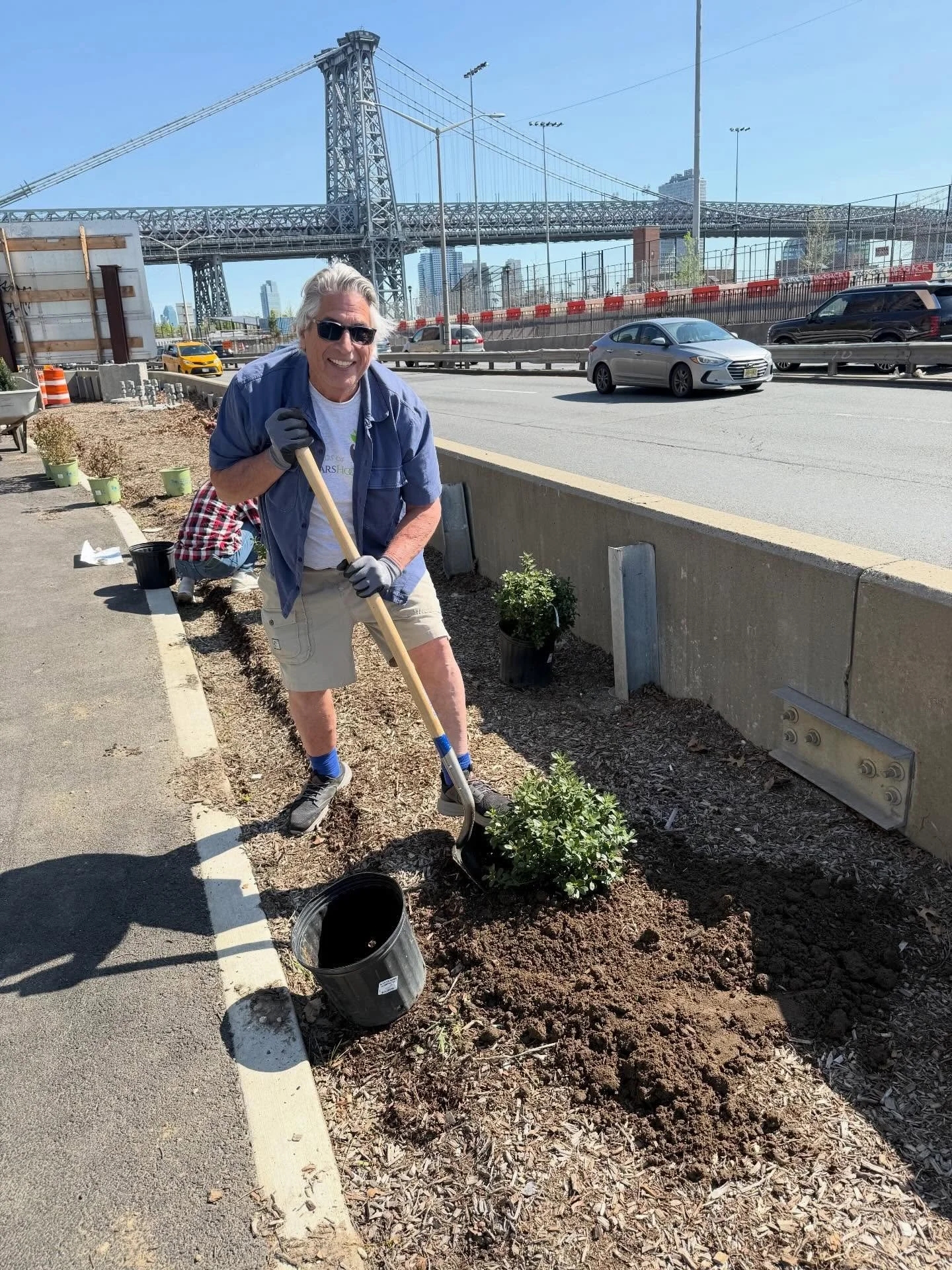 Thanks to everyone who came out to help today with planting, weeding, cleaning and painting the picnic tables! @nycparks @nycddc @dangoldmanforny @gayforgoodnyc @harveyforny @graceleefornyc