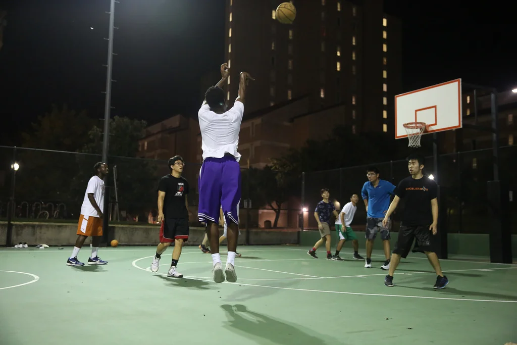 Bros Basketball IM Tournament Commences!