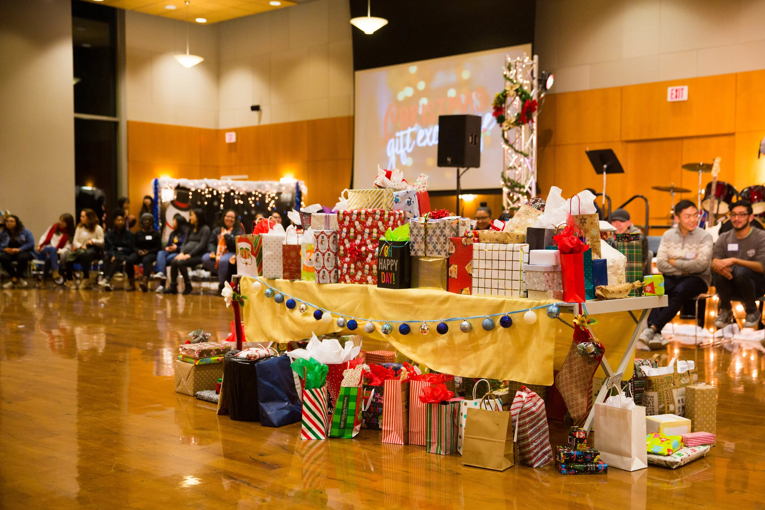 A Night of Investigating Christmas & Exchanging Gifts