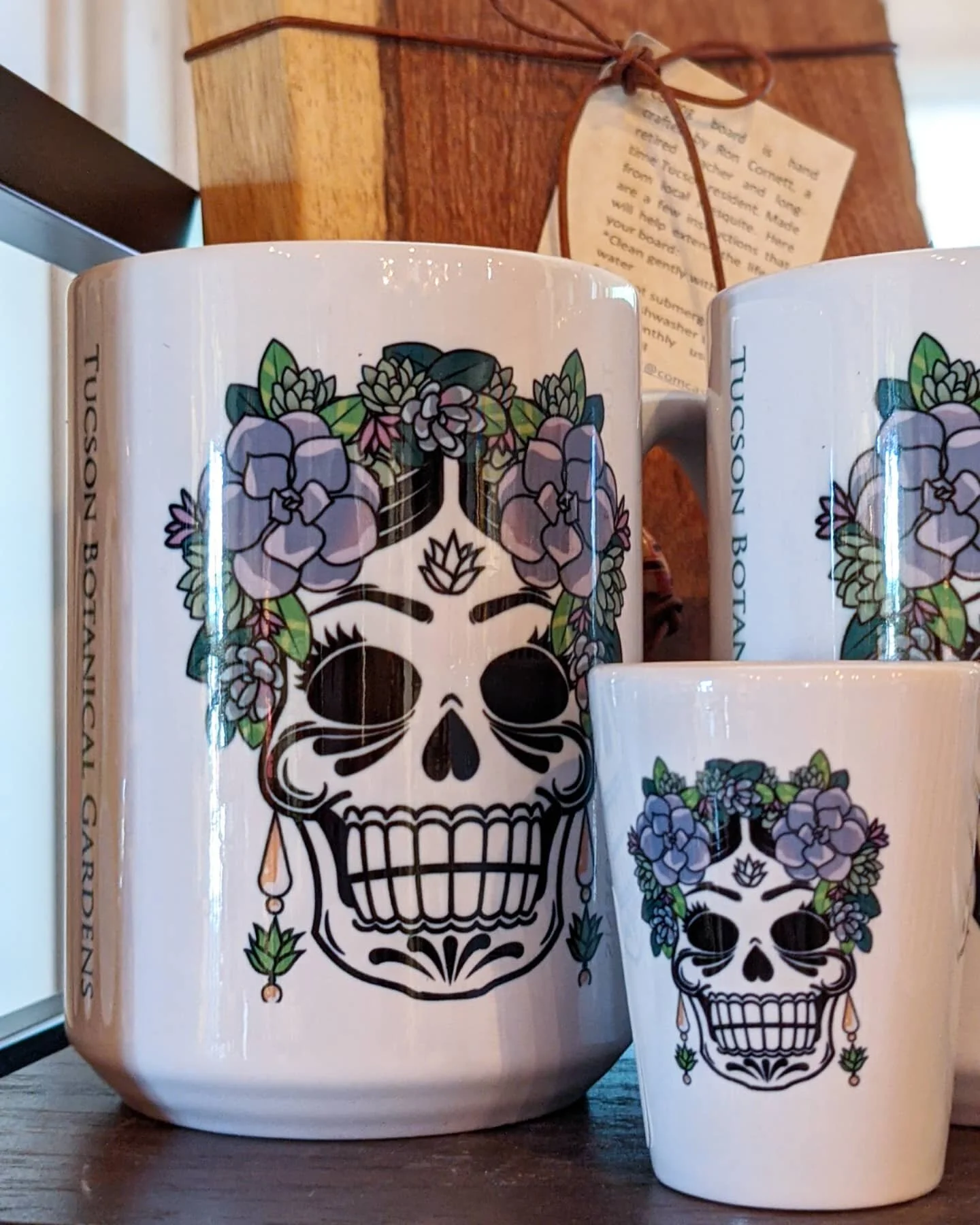 La Catrina for the Gardens Gift Shop @tucsonbotanical 🏵️💀🏵️ 
Made for Dia de Los Muertos last year but it turned into a regular item 😃
.
.
.
#logo #graphicdesign #design #logodesigner #art #artist #instagramart #instagramartist #instadesign #logo