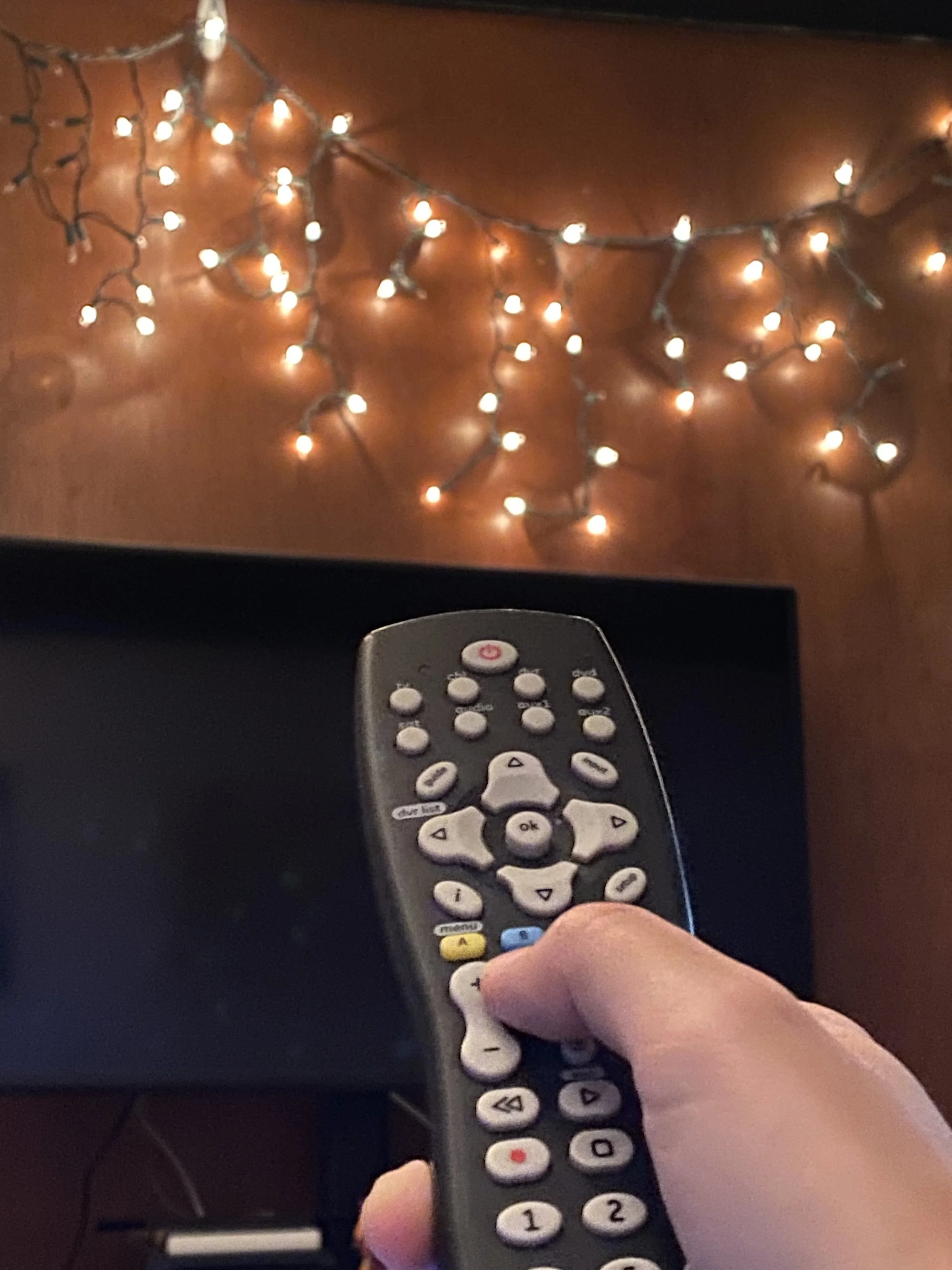 5 Spooky Things to Watch During the Fall