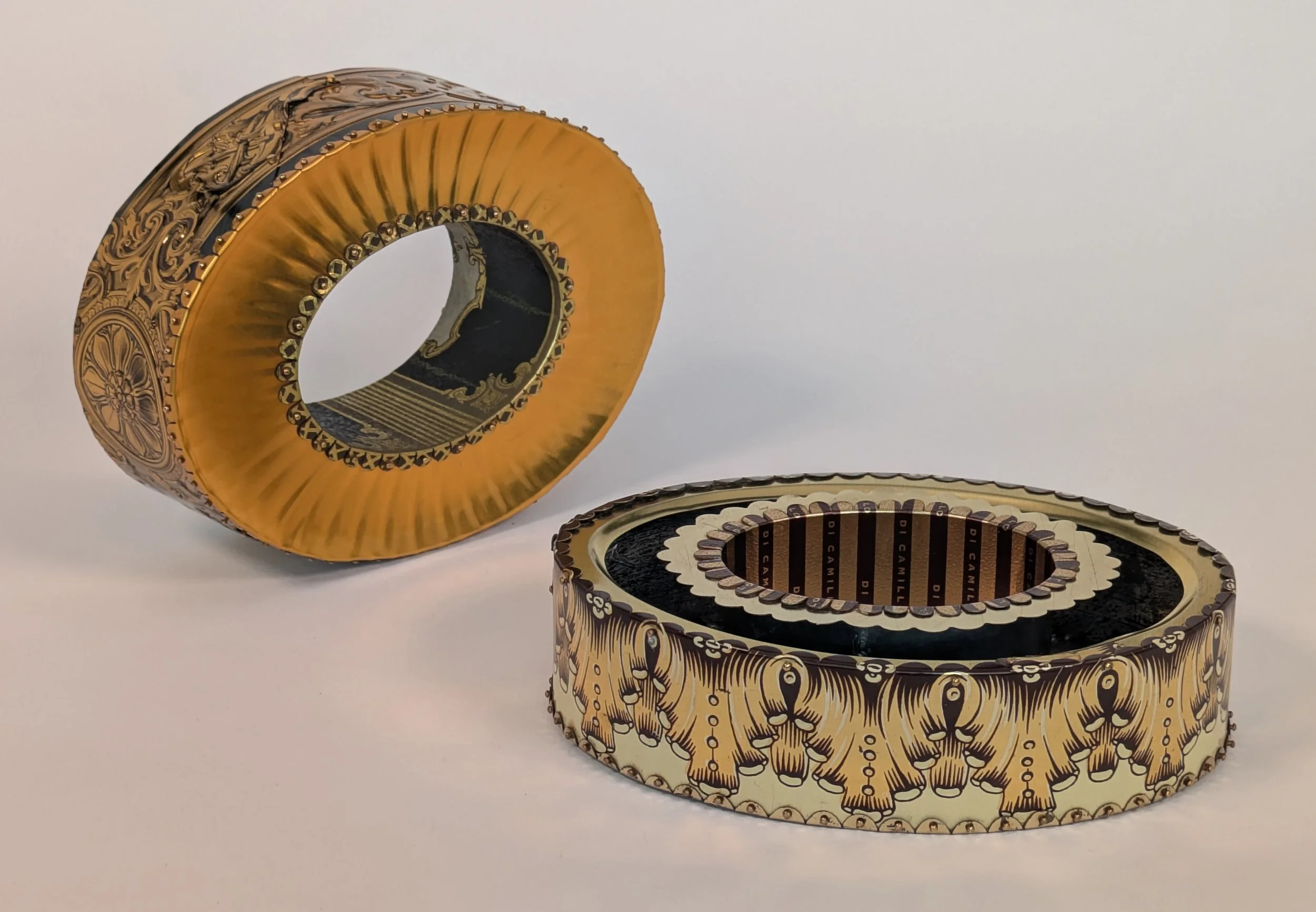 24 K Corruption and White House Oval Office Exposed Bracelet from metallic tin cans.