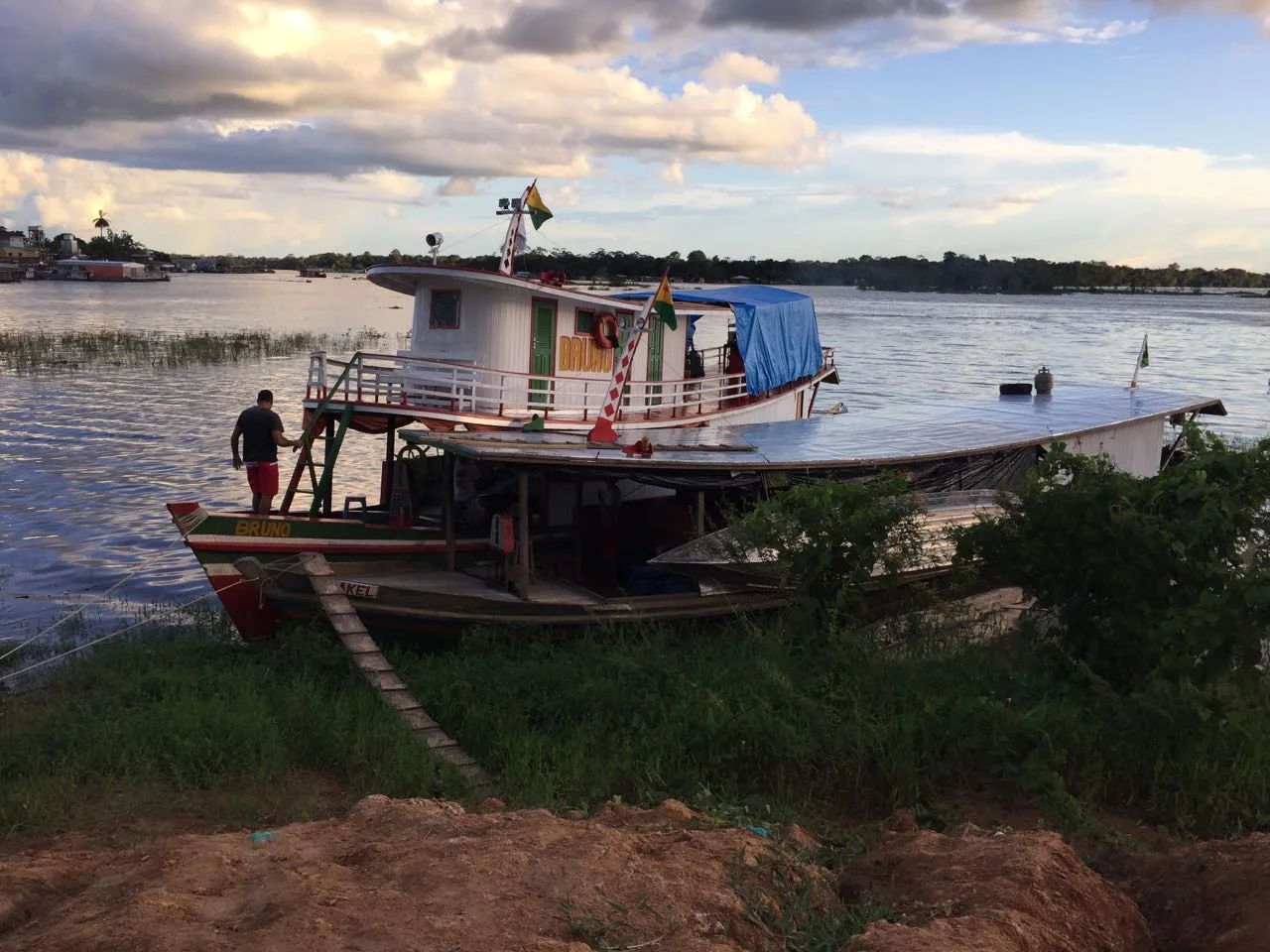 Bringing the team to the boat last night.