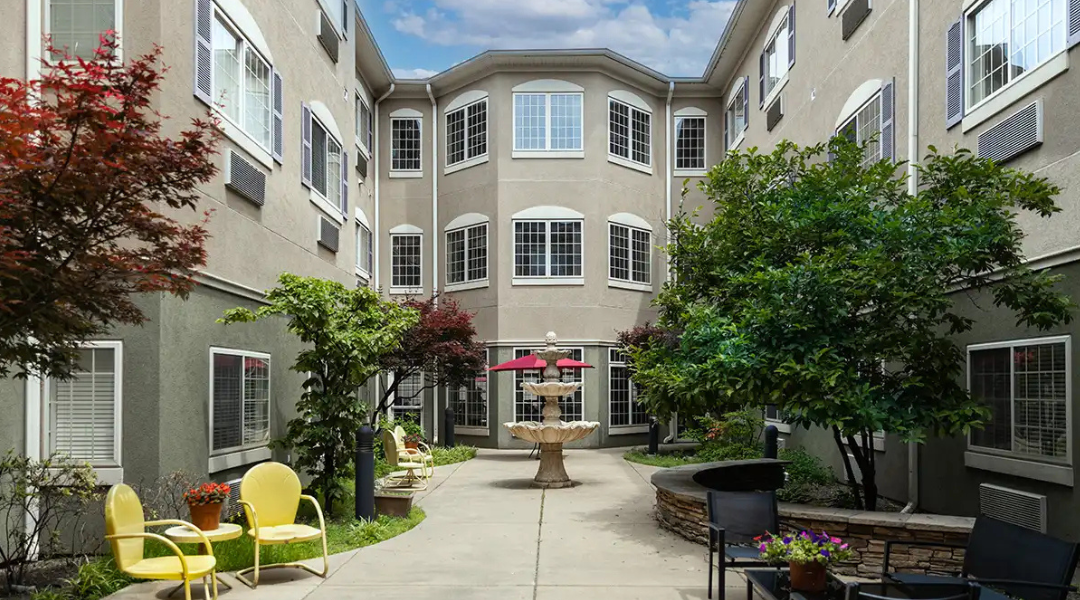 Westside-Garden-Plaza.png