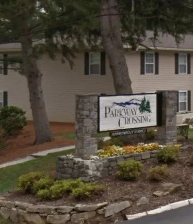 Parkway Crossing.jpg