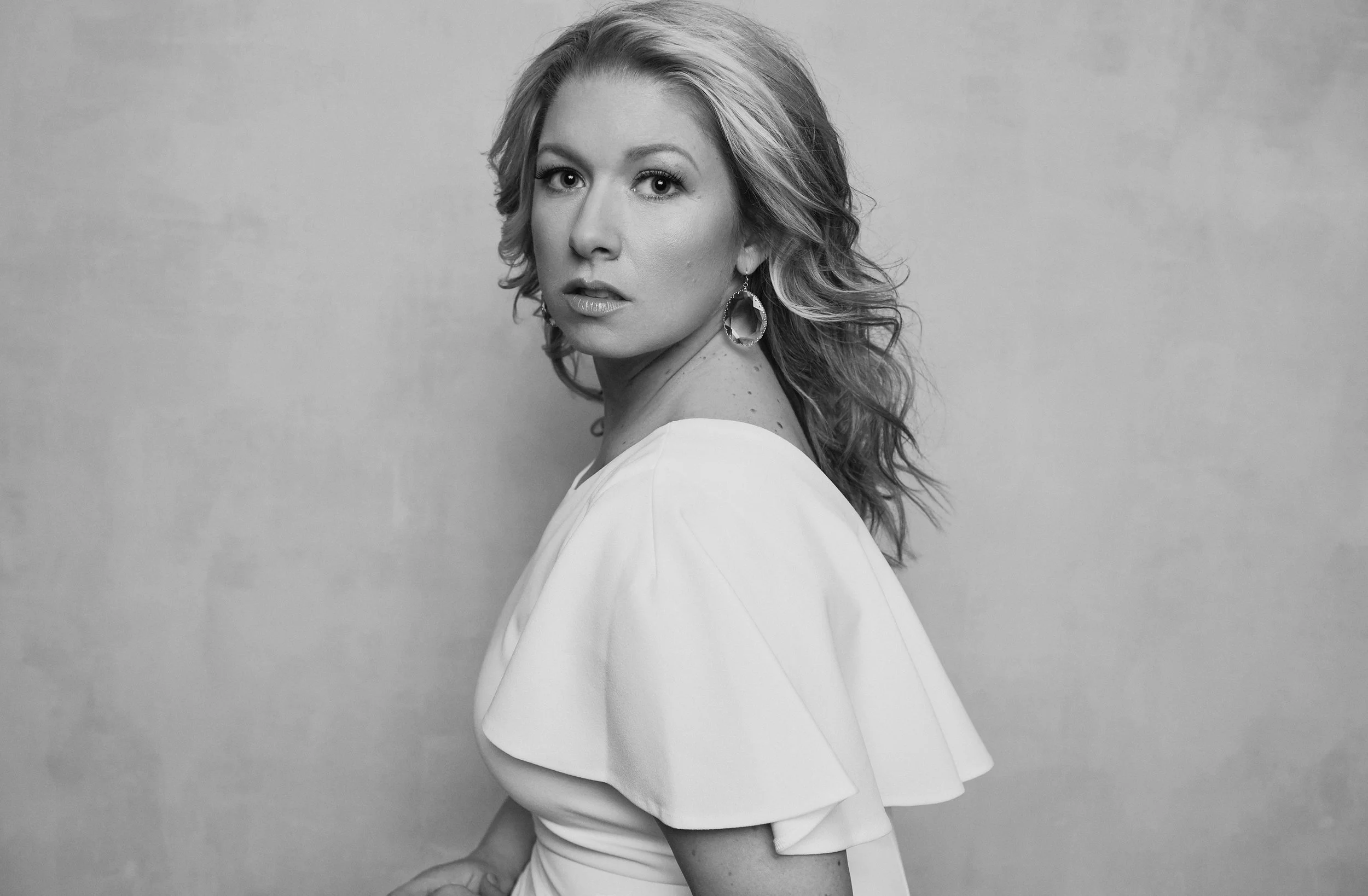 AllyWhite1bwWEB.jpg