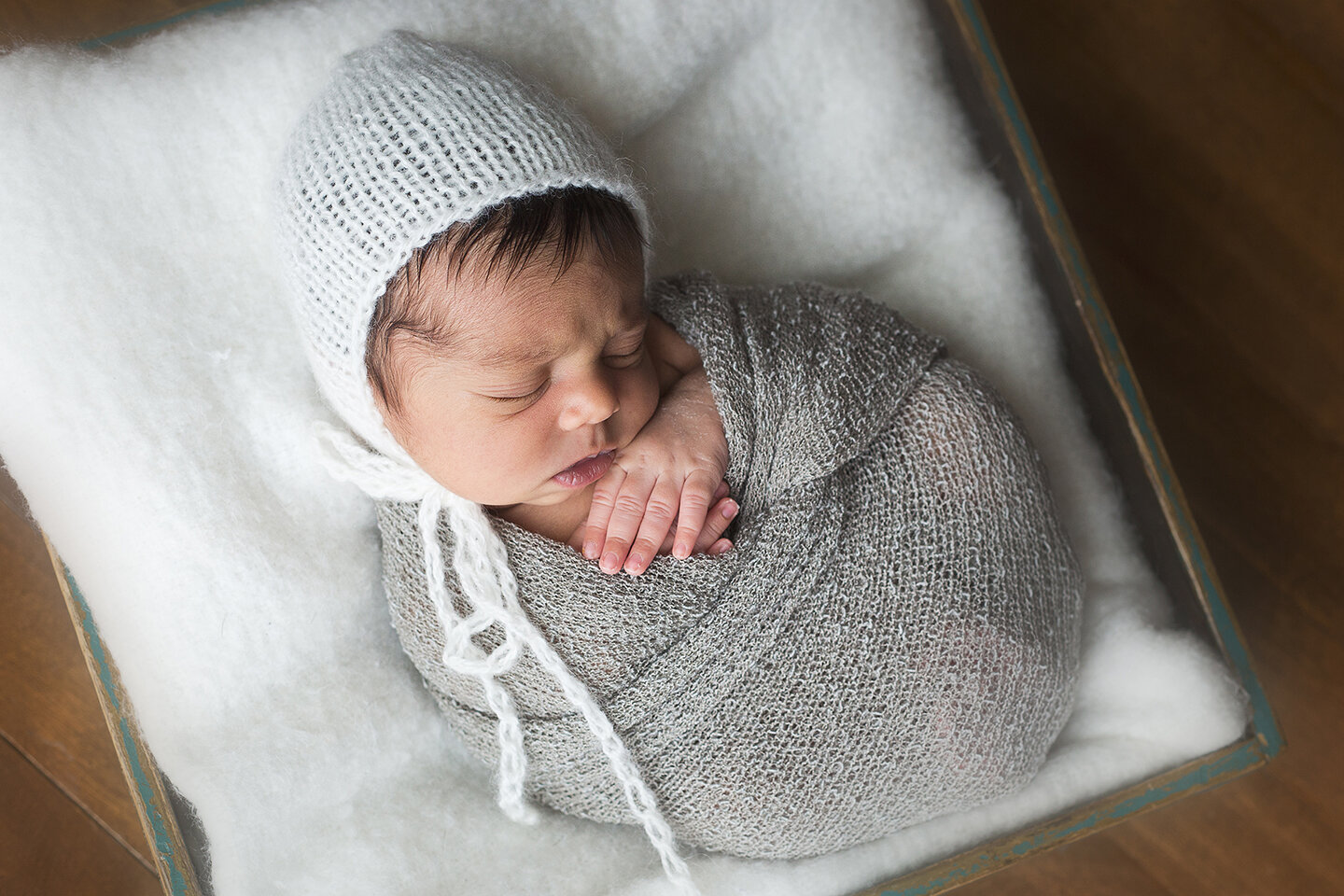 Montreal Newborn  Photography- photographe de Nouveaux-nés