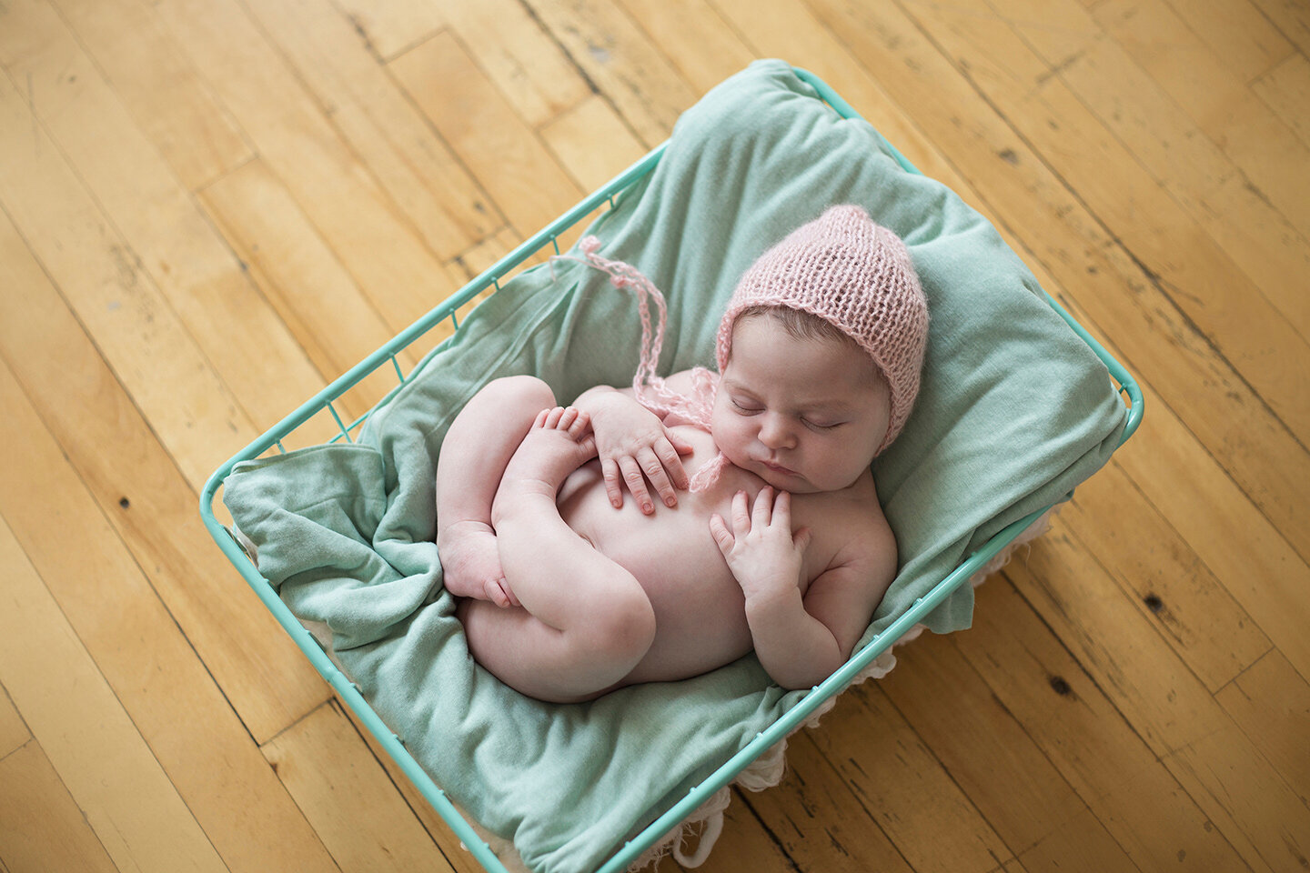 Montreal-Newborn  Photography-Photographe Nouveaux-nés