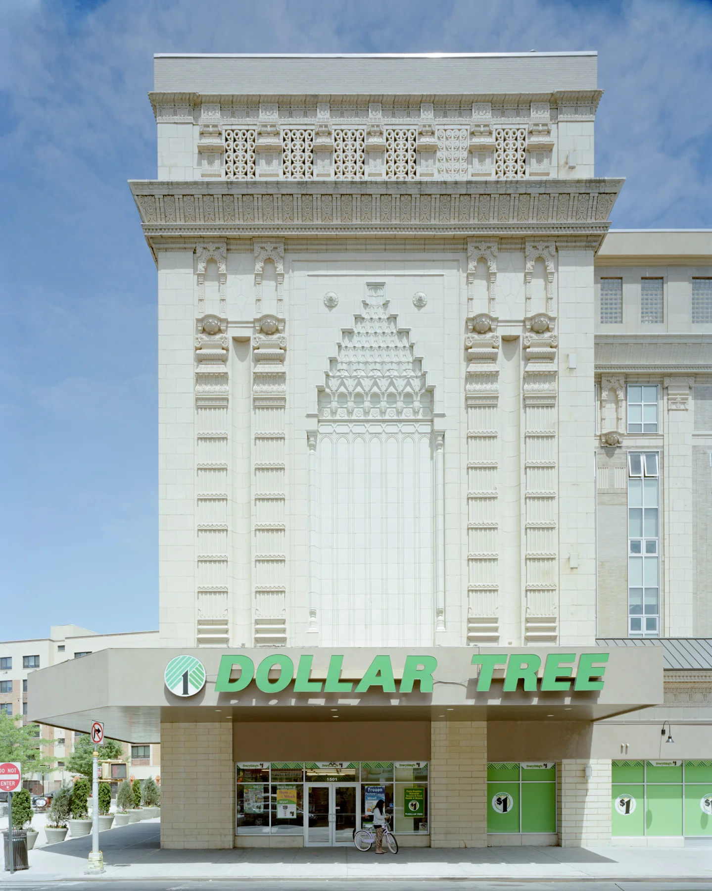 Dollar Tree.jpg