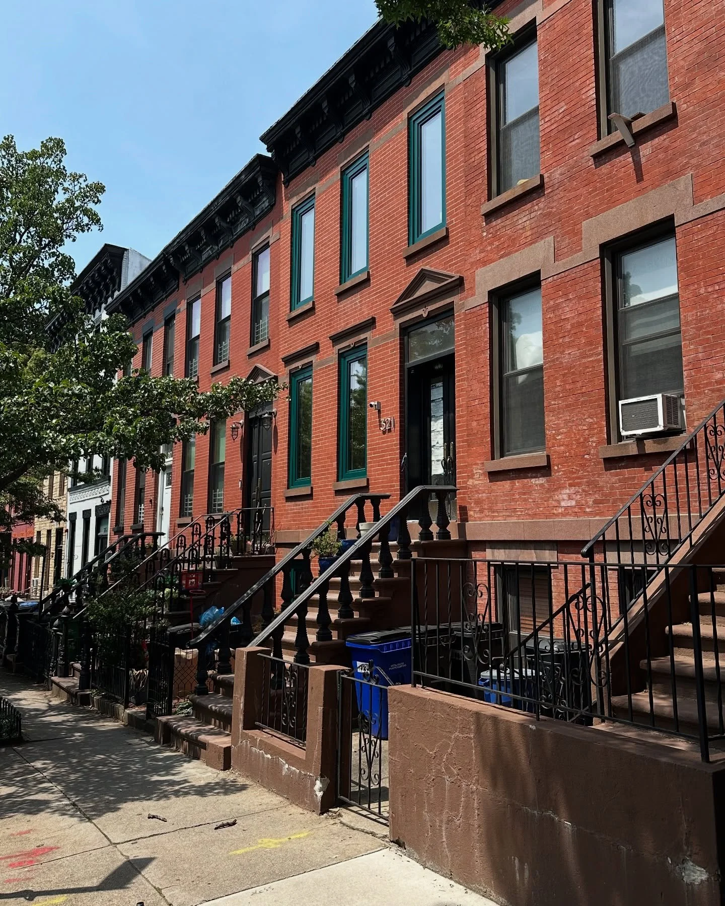 Swipe to see progress + behind the scenes: how we use in-house visualizations to communicate design intent and bring our vision to life &mdash; for both clients and builders.

It&rsquo;s a powerful tool, with pros and cons of course.
Curious&mdash;wh