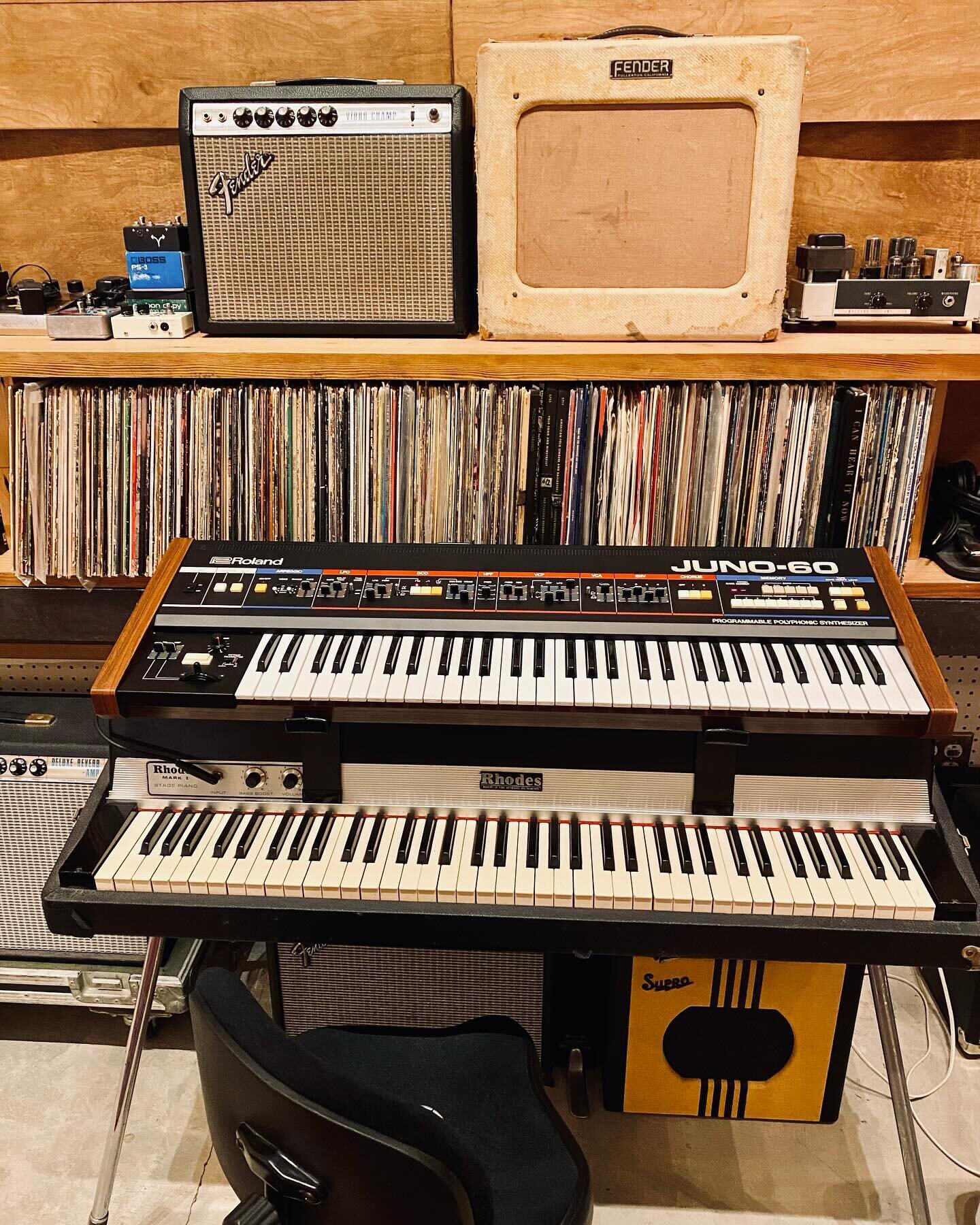 Recording can be an experience, not just a means to an end. Come flip through pre-sets, tone knobs, pedals, amps, vinyl, or all of the above&hellip; #makerecords
#IRL  #juno60 #rhodes #vintage #analog. #stonesoup
