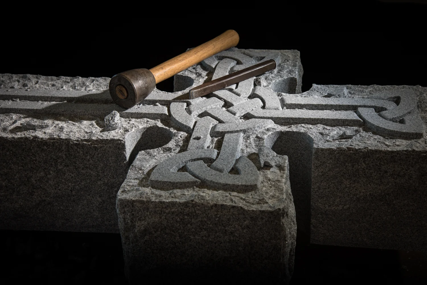 Hammer and chisel (1 of 1).jpg
