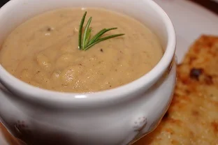 Rosemary White Bean Cauliflower Soup