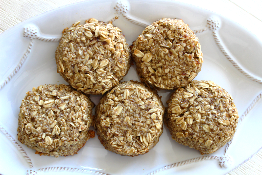 These Banana Oatmeal Cookies are the bomb! They have no processed sugar, are gluten-free, and vegan, so you can feel good about eating them any time of day. Made with wholesome ingredients, they can be meal prepped and enjoyed for one-the-go breakfasts, snacks, or as a yummy dessert with a piece of antioxidant-rich dark chocolate on the side. Bonus: they’re made in the food processor! Ahem, minimal clean up 😊