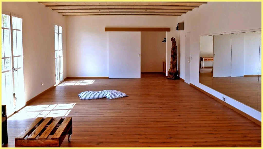 spainyogaroom.jpg