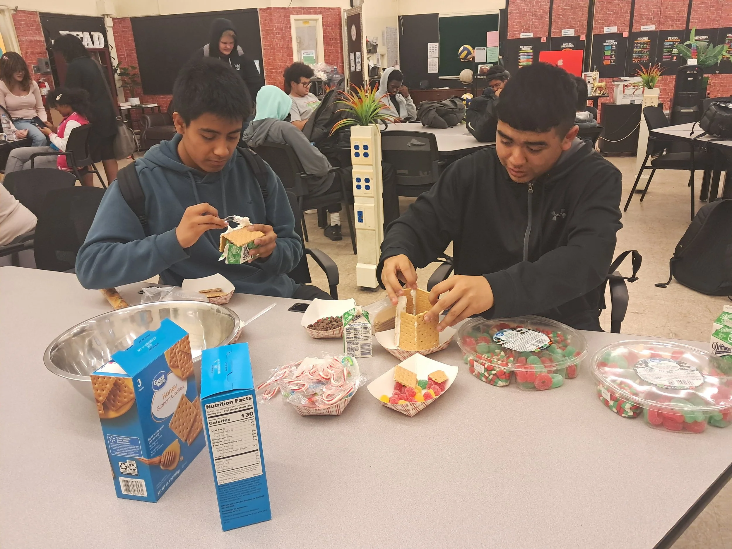 Gingerbread house (1).jpg