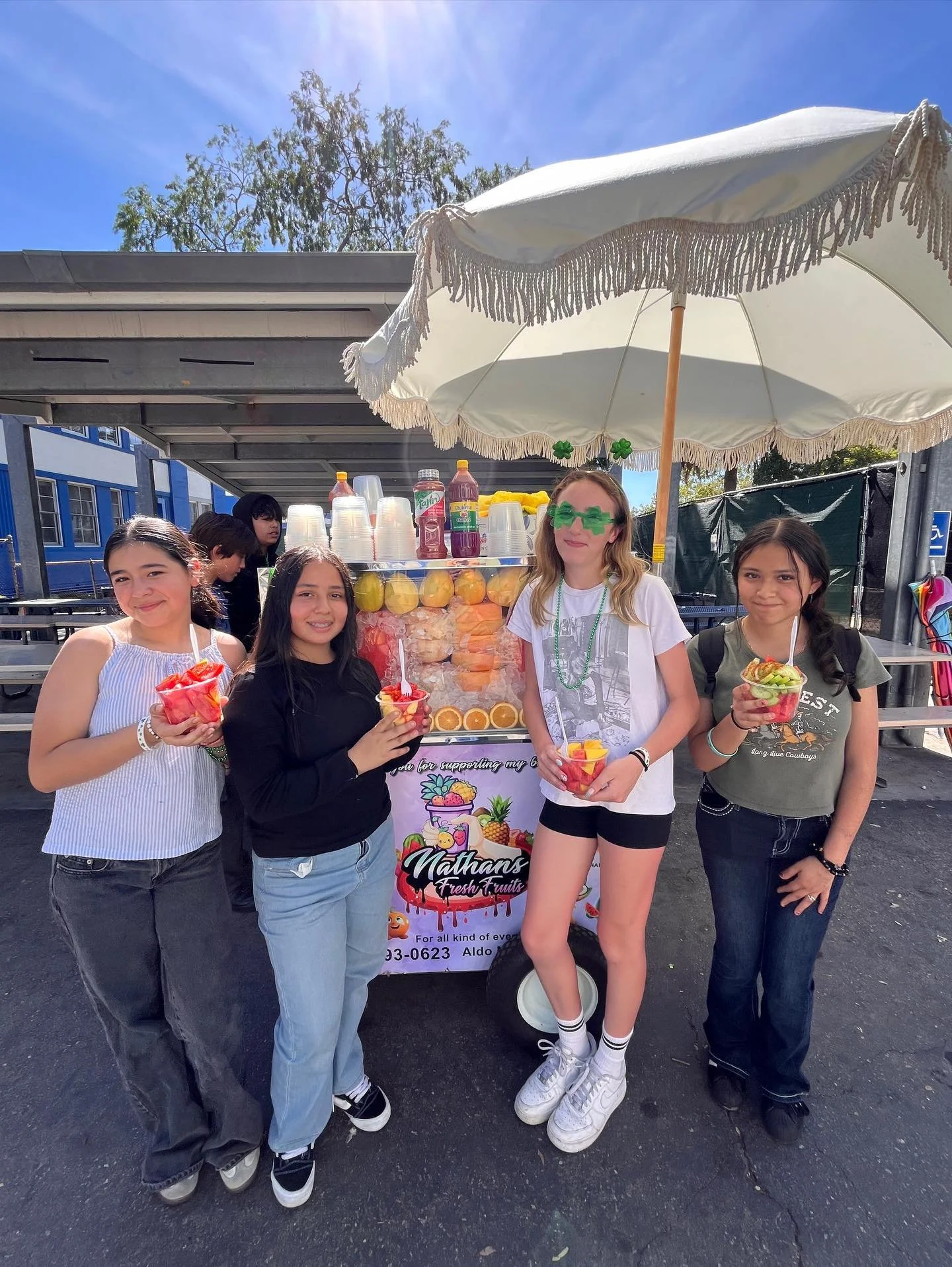 Program days just got a whole lot cooler with refreshing fruit cups to beat the heat! 🍍🍓🍎🍉
#irvingms #hotspringday☀️ #afterschoolprograms