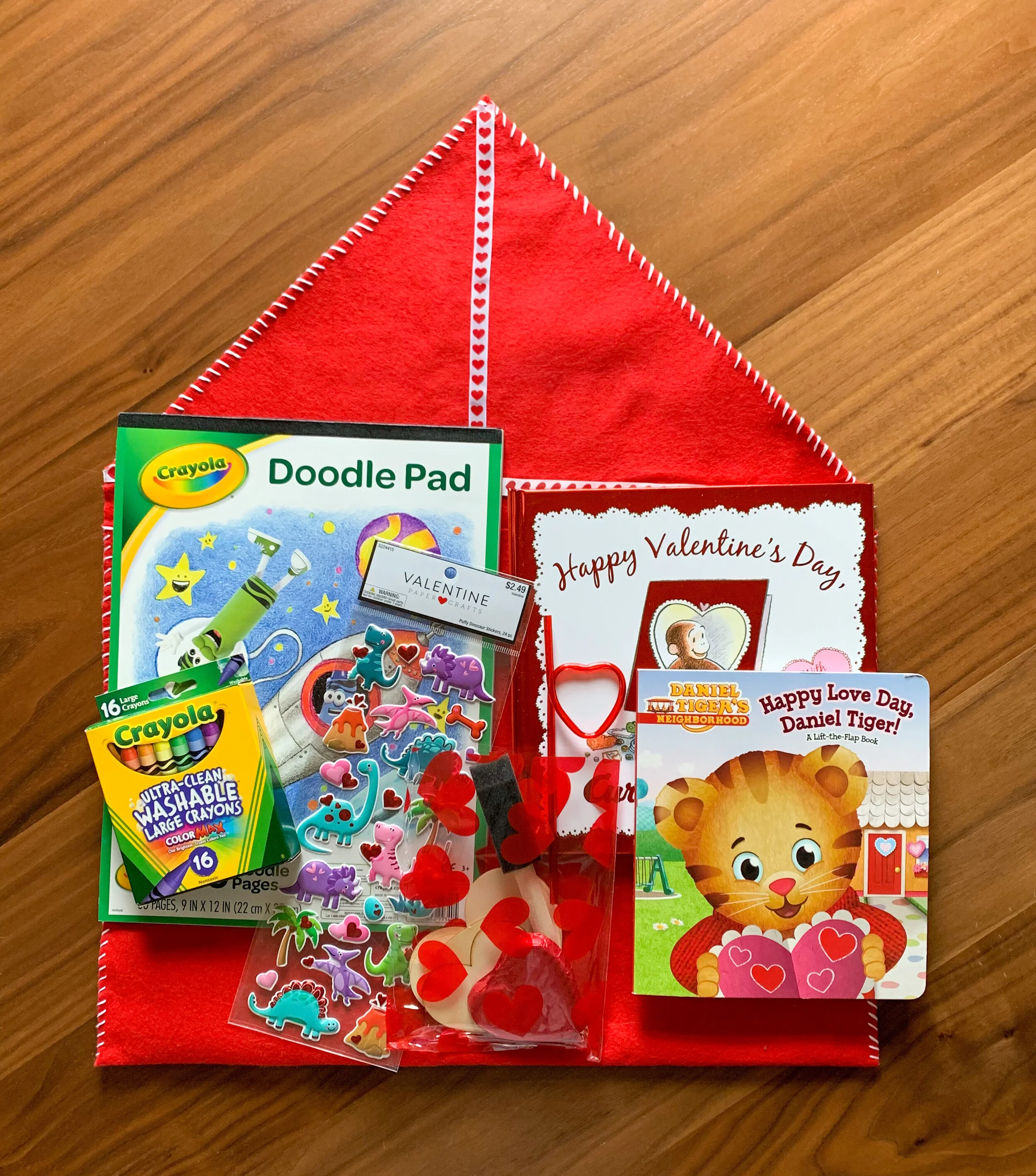 Felt Valentine Envelopes | Forever Fuller