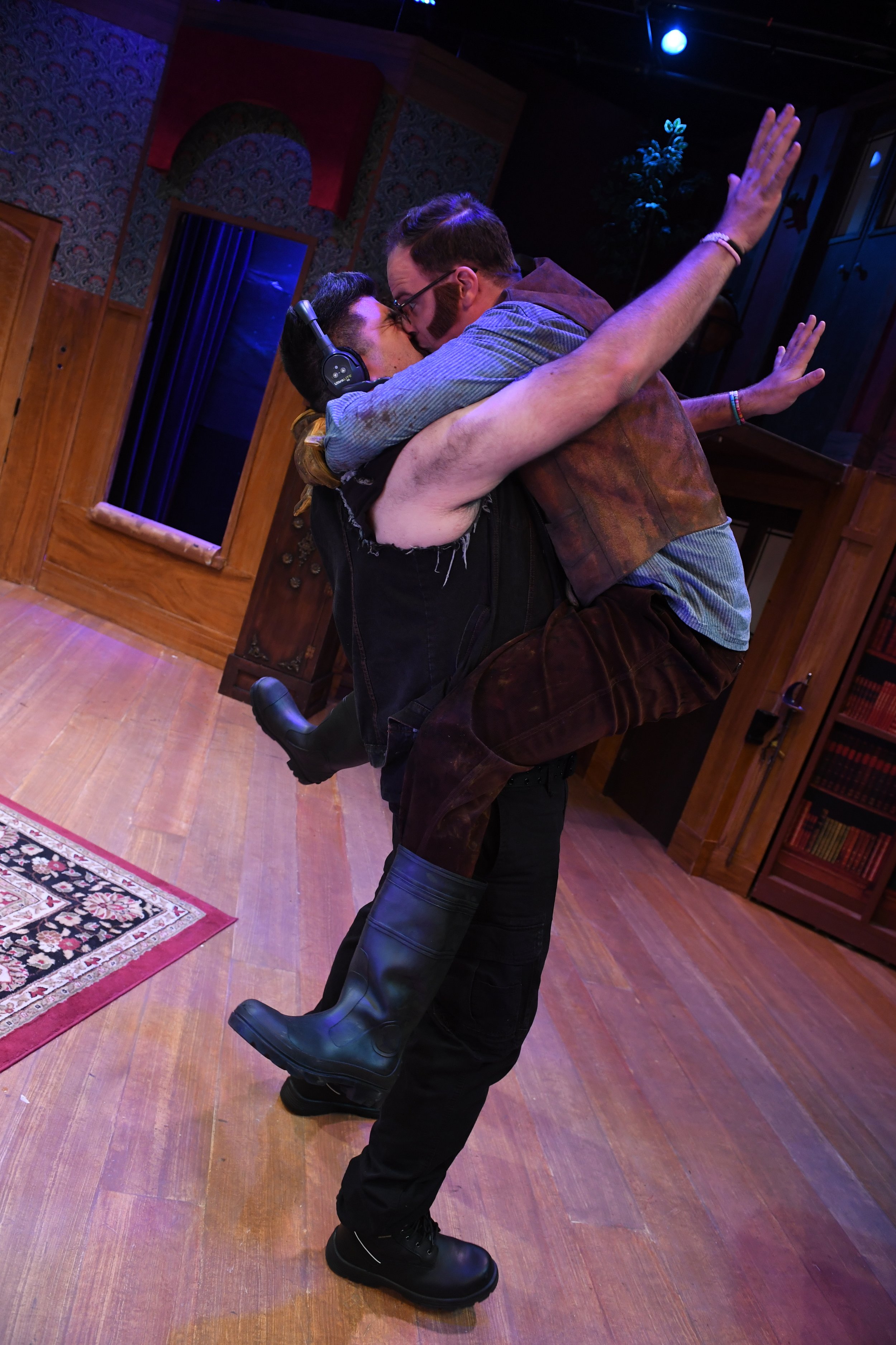    NICK MANDRACCHIA (left) and SEAN OKUNIEWICZ* (right)      Credit: Dave Lepori      Photos for&nbsp;San Jose Stage Company’s production of THE PLAY THAT GOES&nbsp; WRONG by HENRY LEWIS, JONATHAN SAYER &amp; HENRY SHIELDS. Directed by KENNETH&nbsp; 