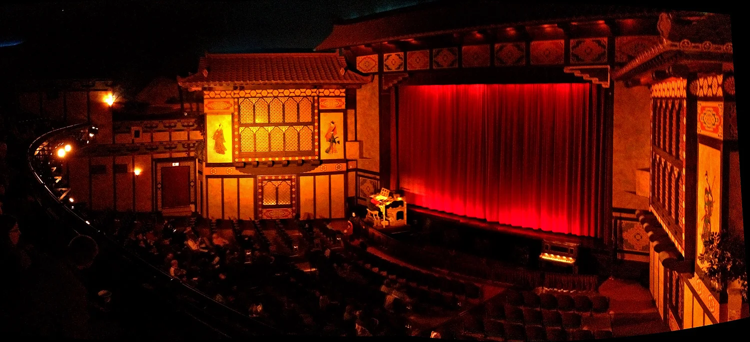 redford-theater-balcony-panorama-1200.jpg