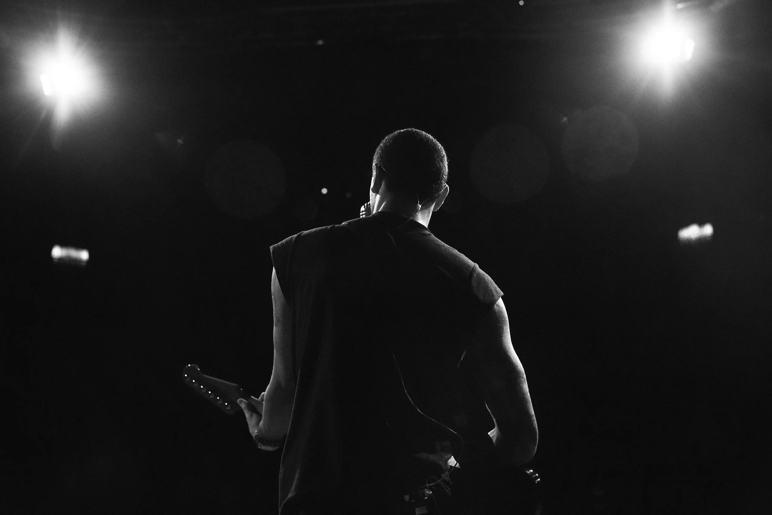 MANUEL MEDRANO SINGER